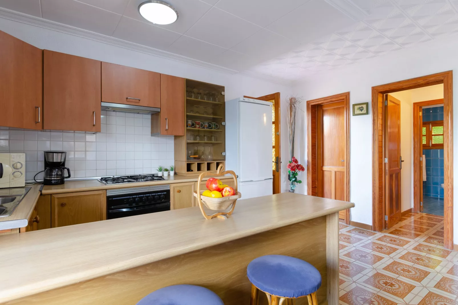 YourHouse Oratge-Kitchen