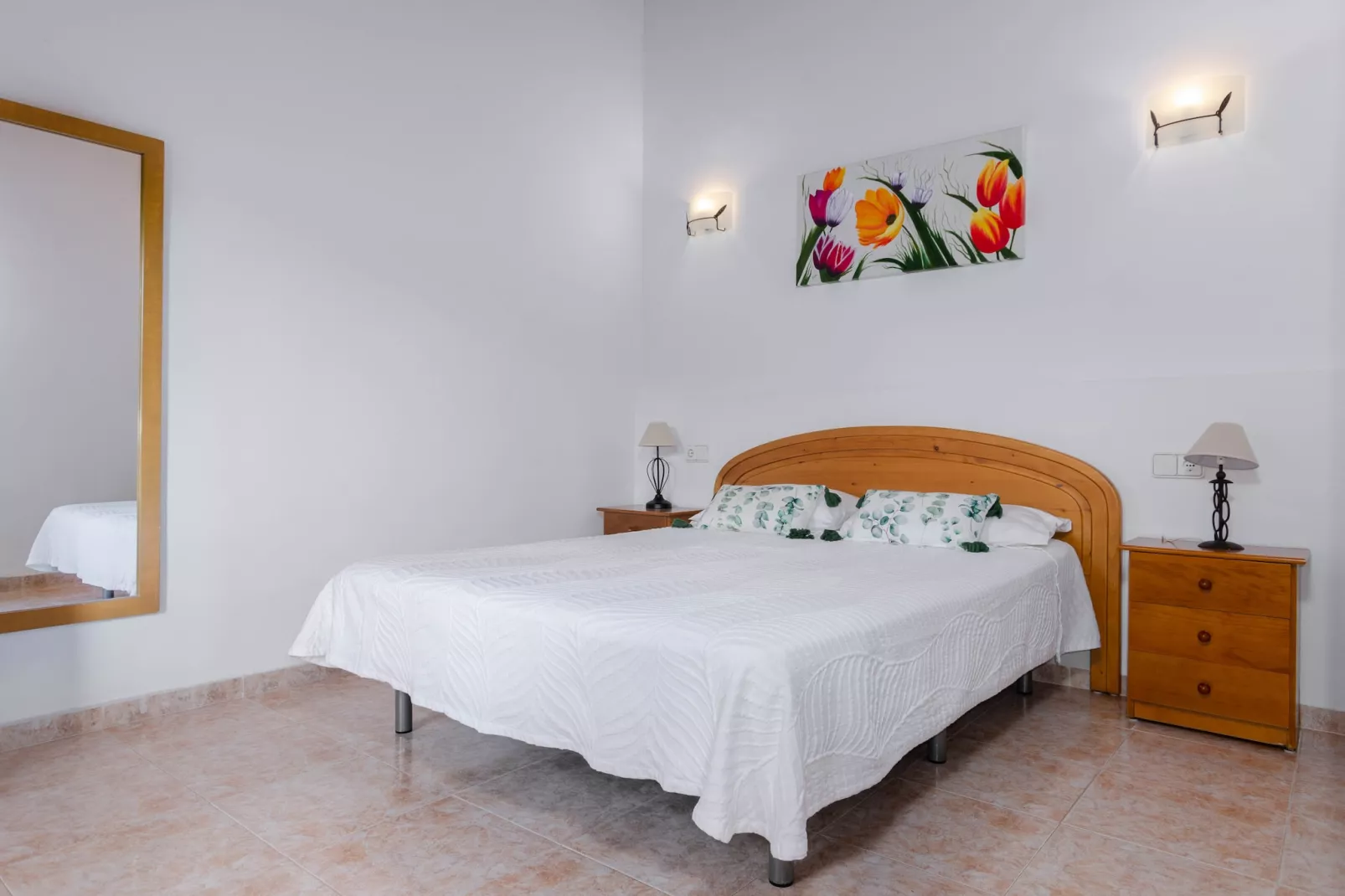YourHouse Oratge-Bedroom