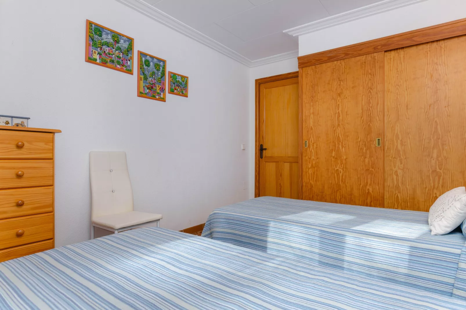 YourHouse Oratge-Bedroom