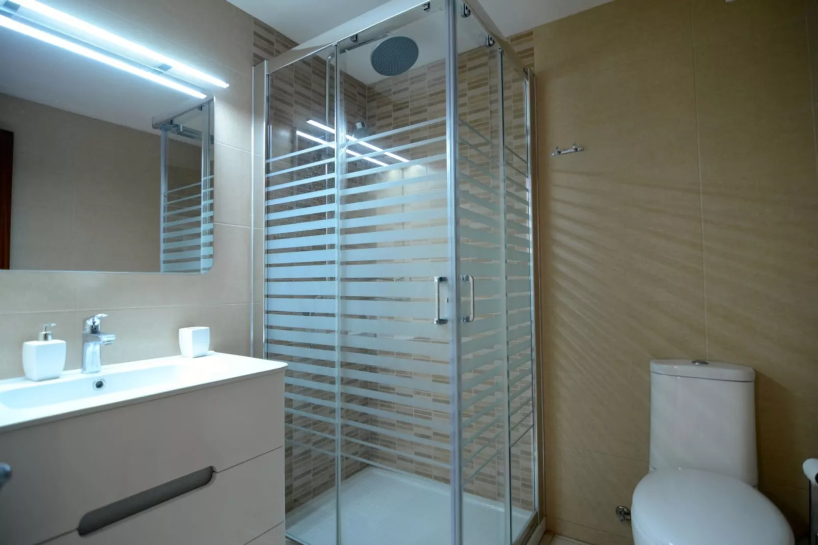 ELS PESCADORS 2.1-Bathroom
