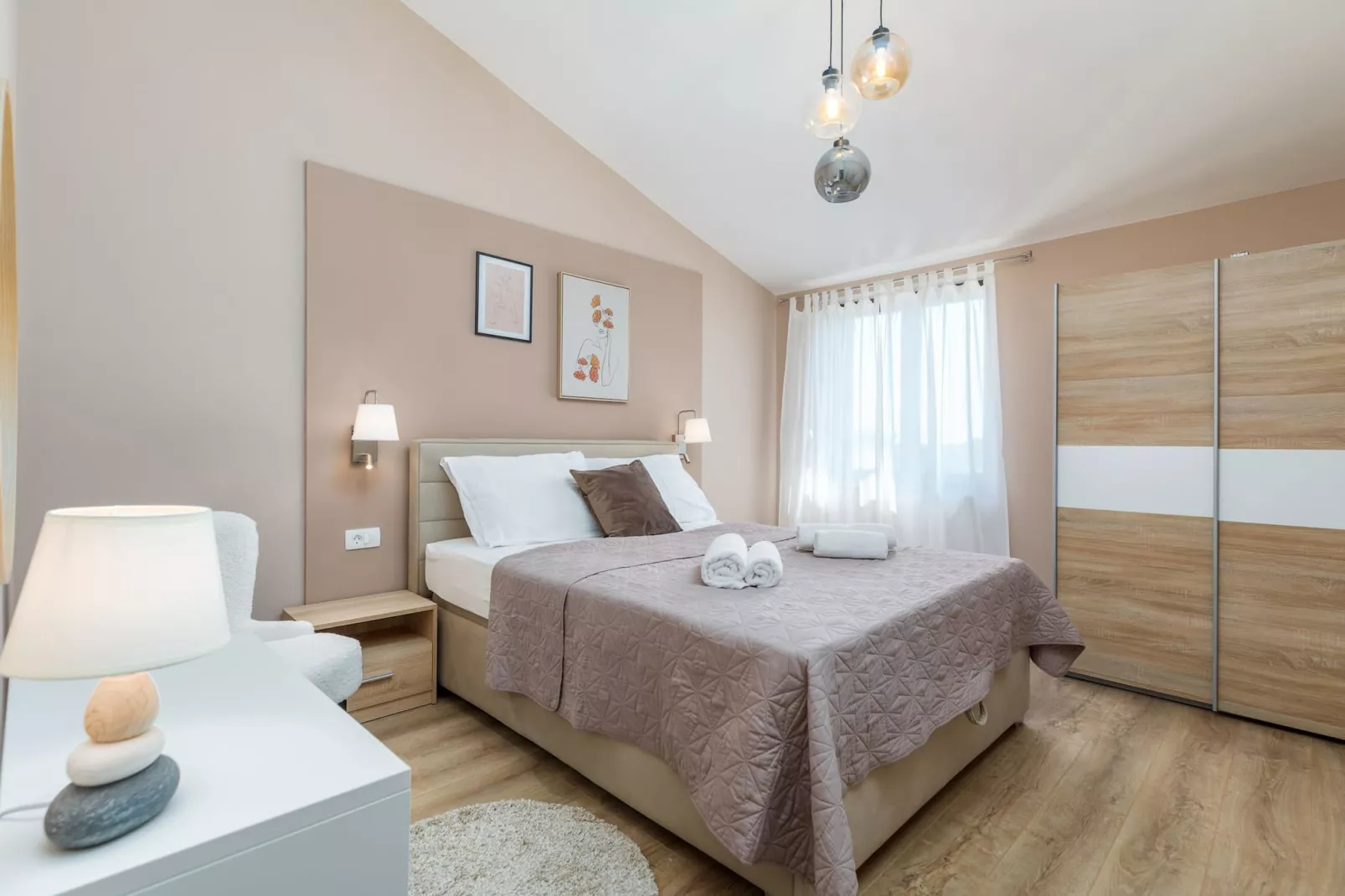 Marceta Apartment 3 - Pool and Big Garden-Schlafzimmer