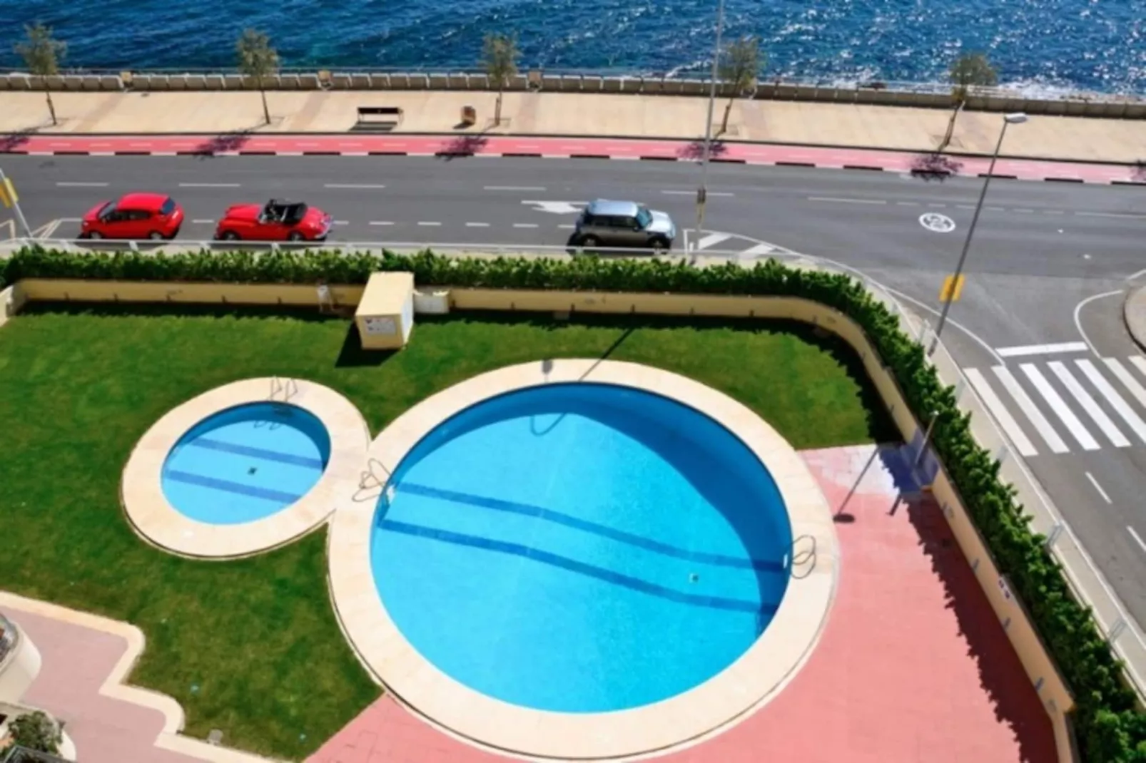 PHENICIA 16 PK-Pool