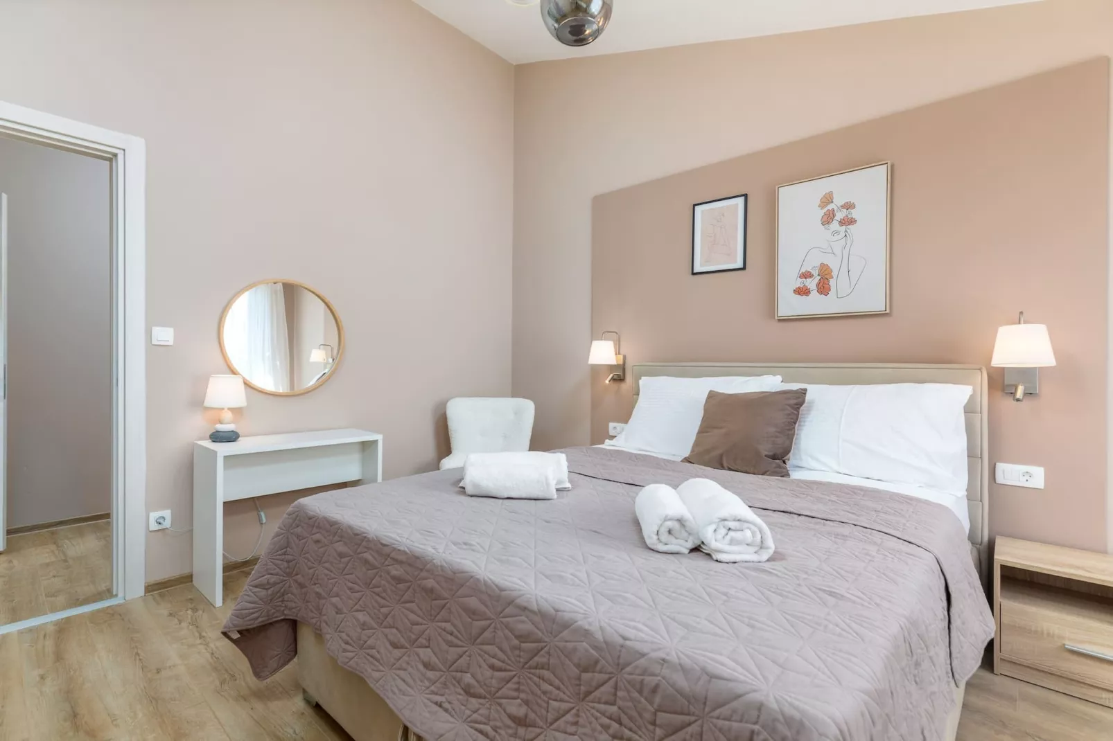 Marceta Apartment 3 - Pool and Big Garden-Schlafzimmer