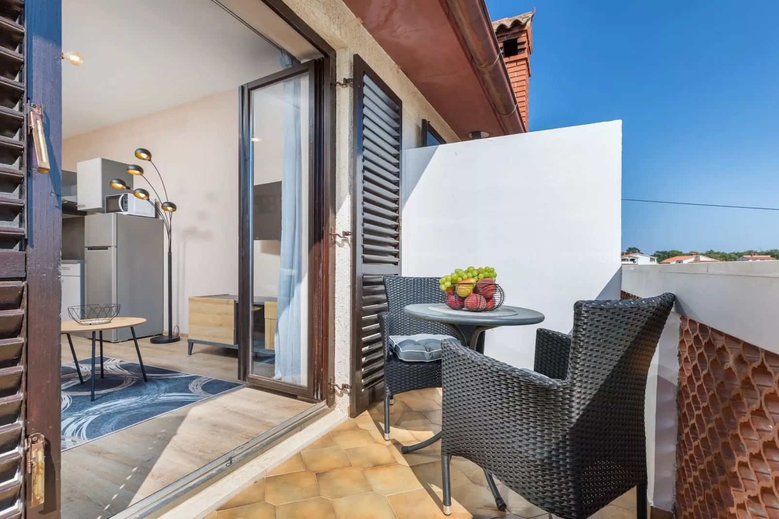 Marceta Apartment 3 - Pool and Big Garden-Terrassenbalkon