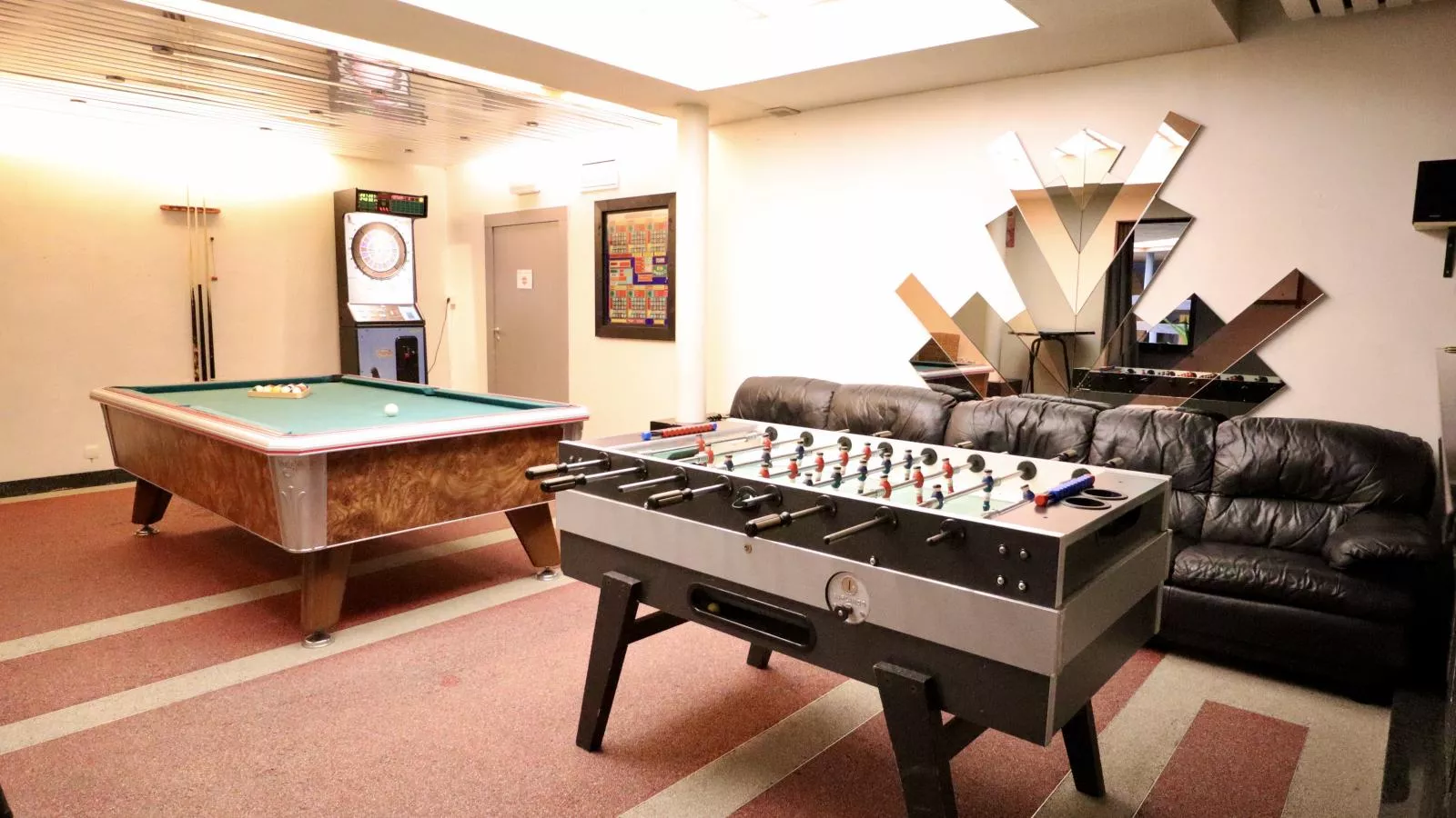 Halinsart-Recreation room