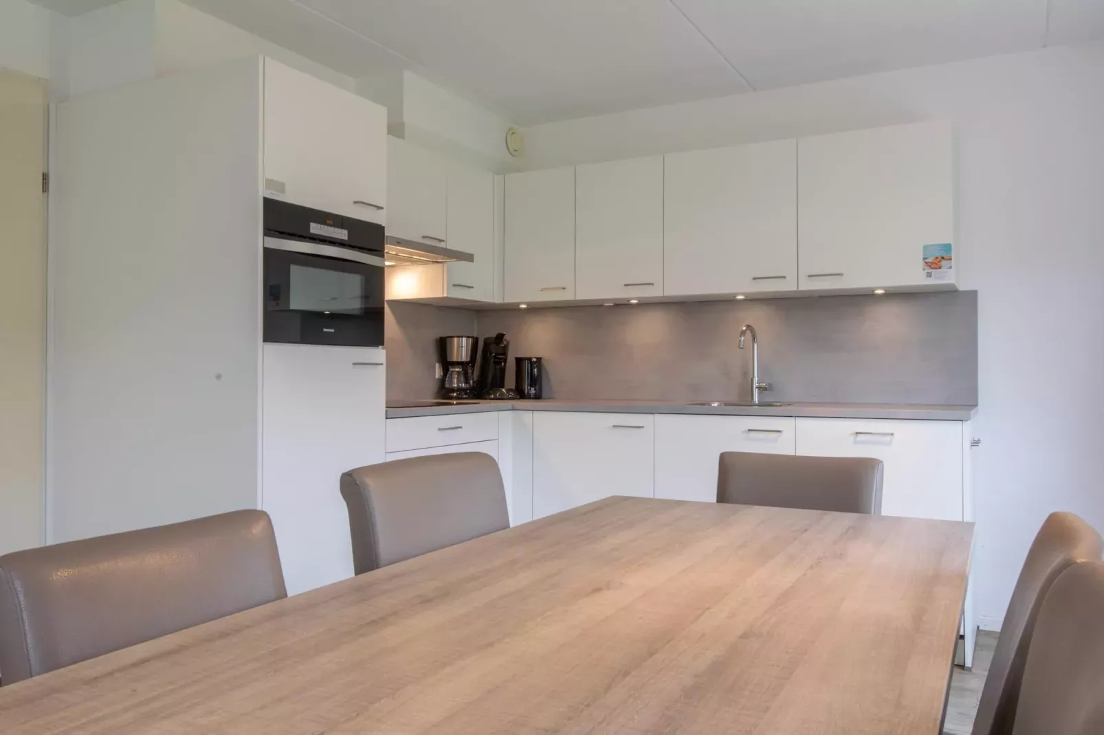 Vakantiepark Soeten Haert 13-Esszimmer
