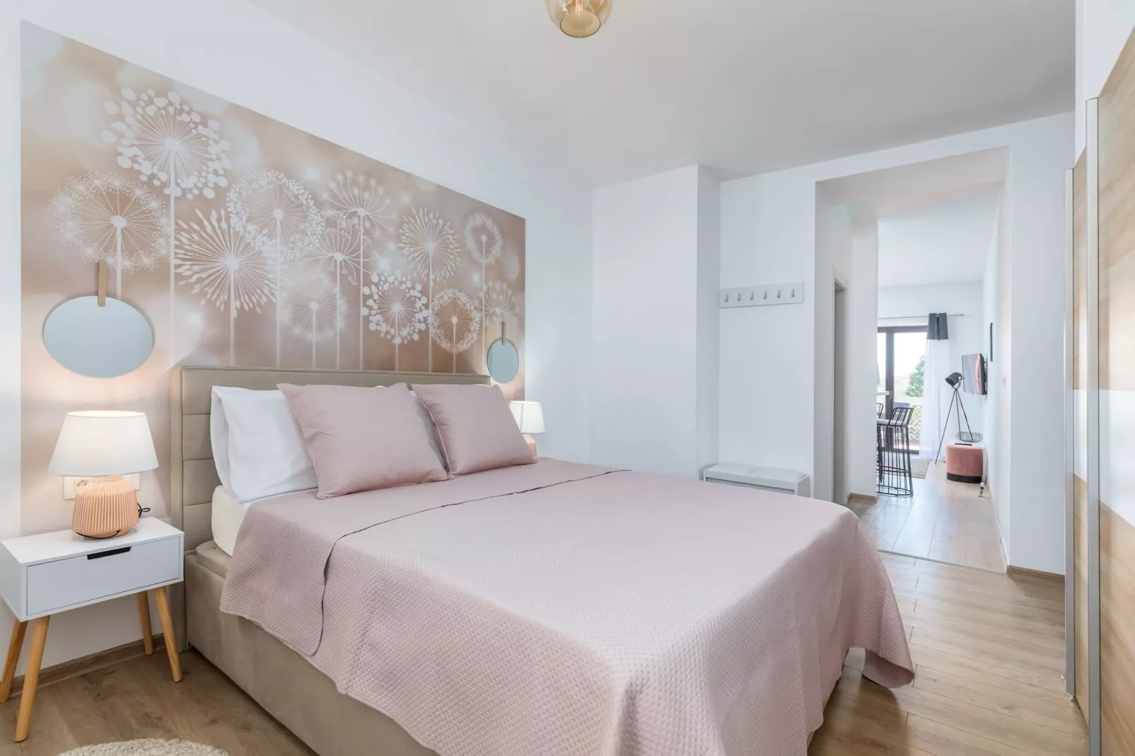 Lovely Apartment Marceta with Shared Pool (2)-Schlafzimmer
