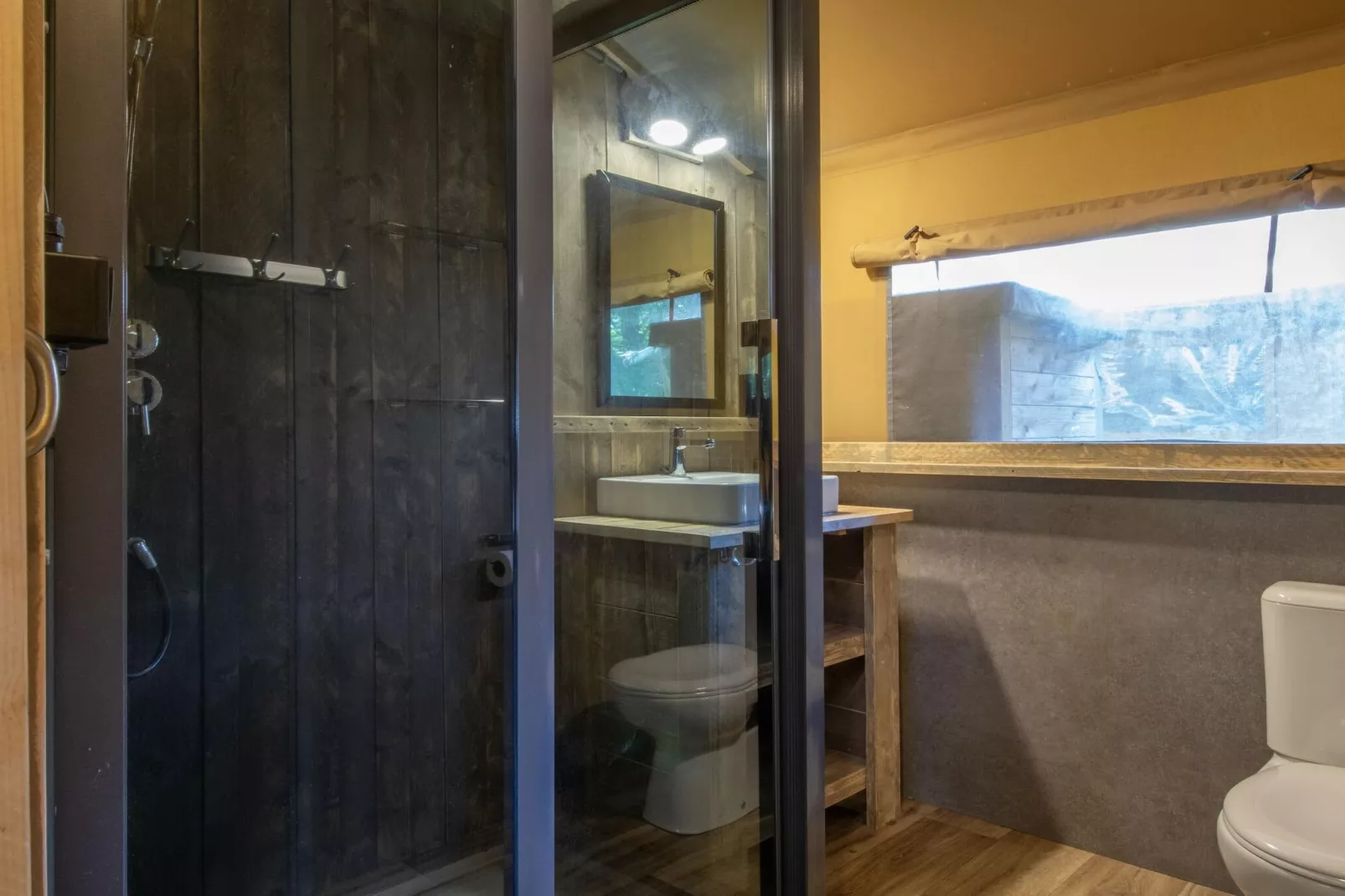Vakantiepark Klein Vink 21-Bathroom