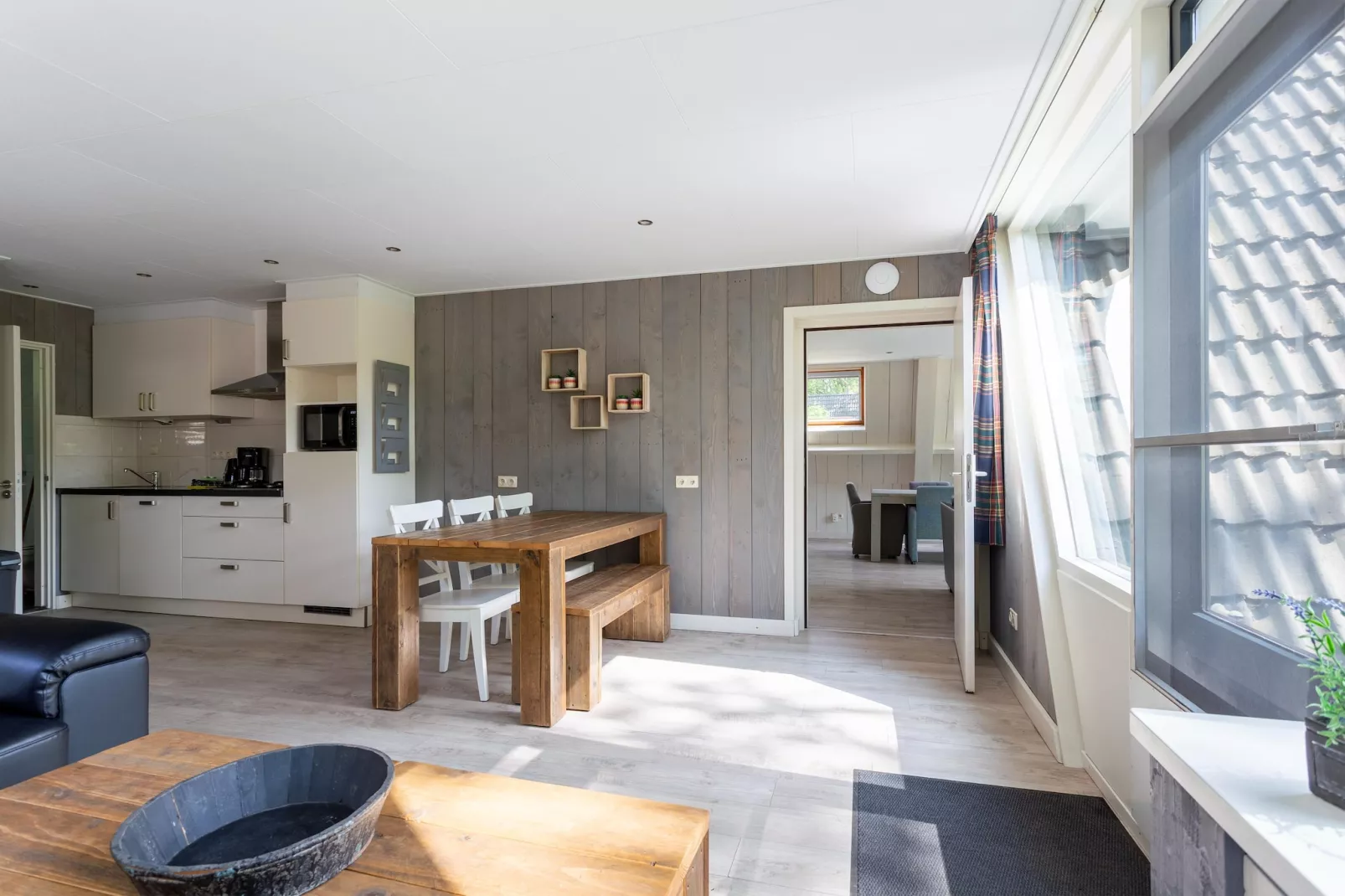 Combi bungalow Vosseven 84 & 85-Dining room
