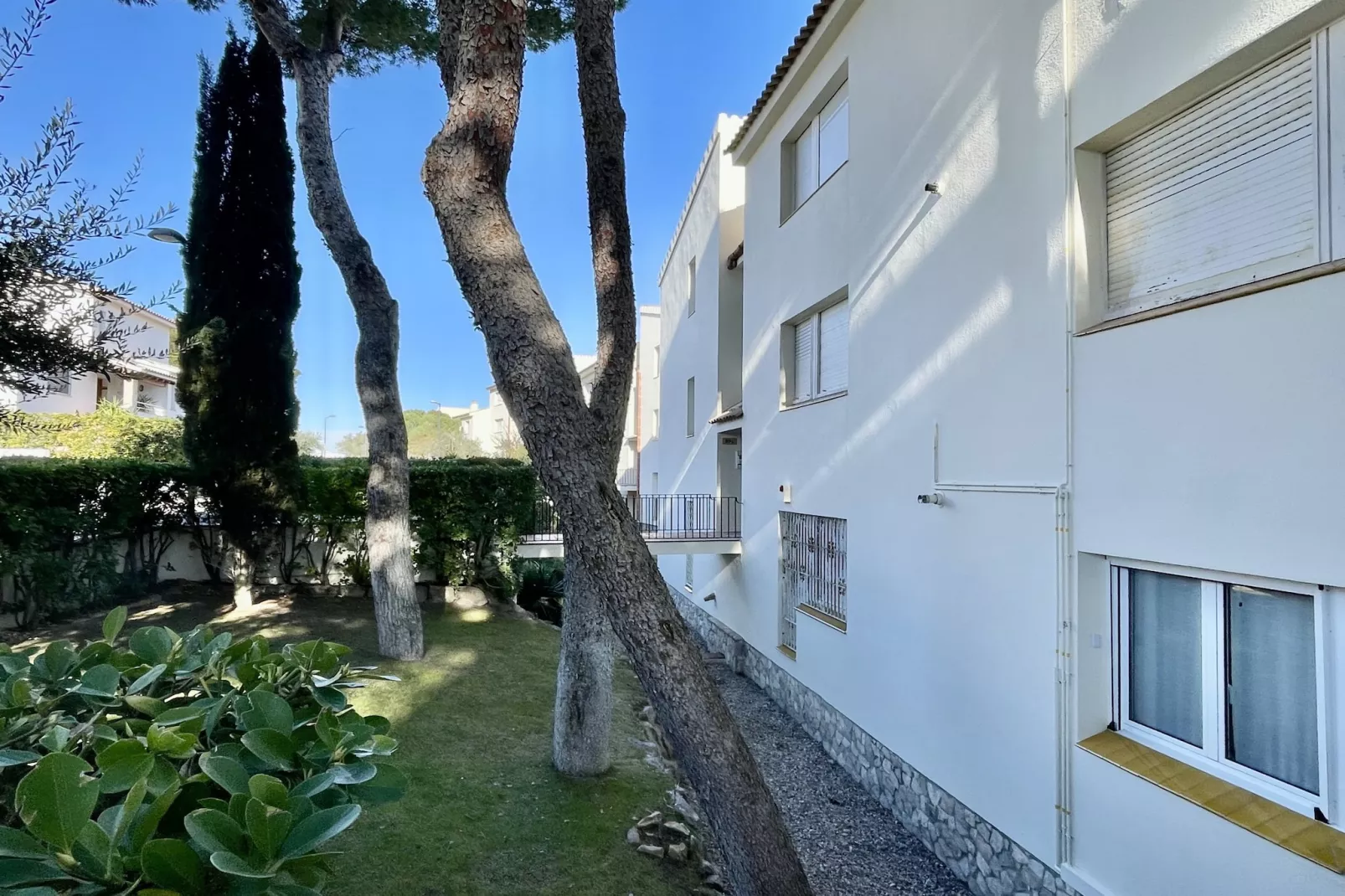 PUIG PADRO 10 1-1-Outdoor
