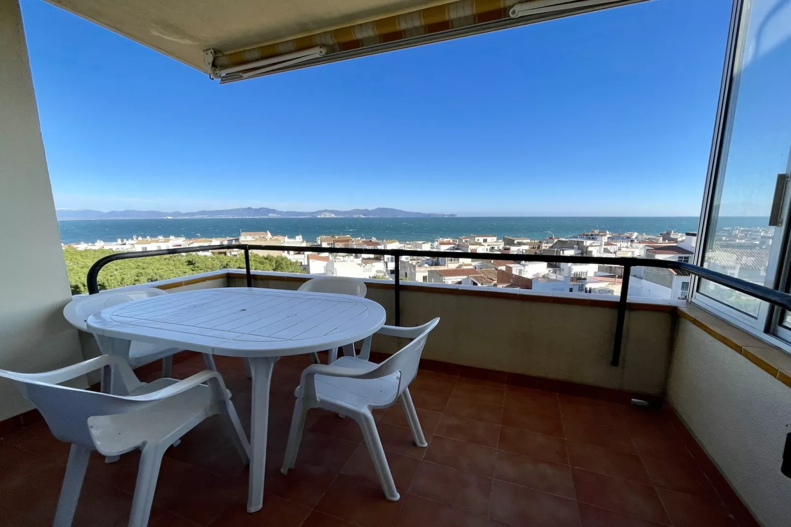 PUIG PADRO 10 1-1-Terrace
