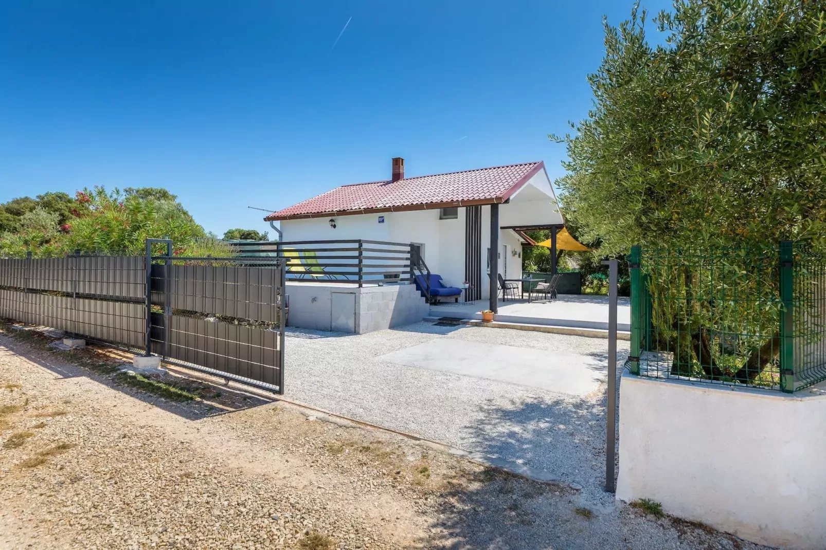 Eco Beach House Corinne-Außenbereich