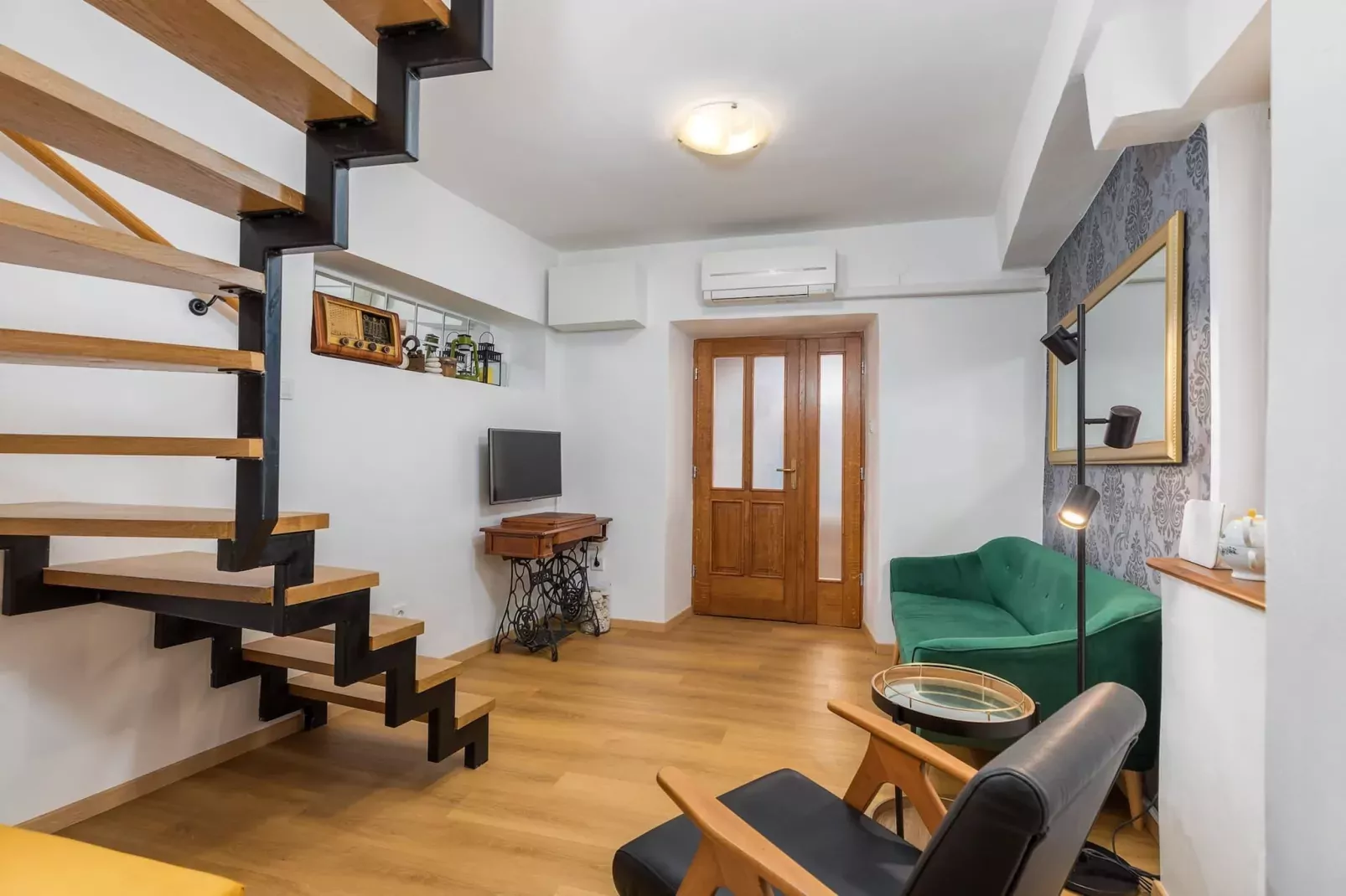 Holiday Home Doda - City Center of Fazana-Living room