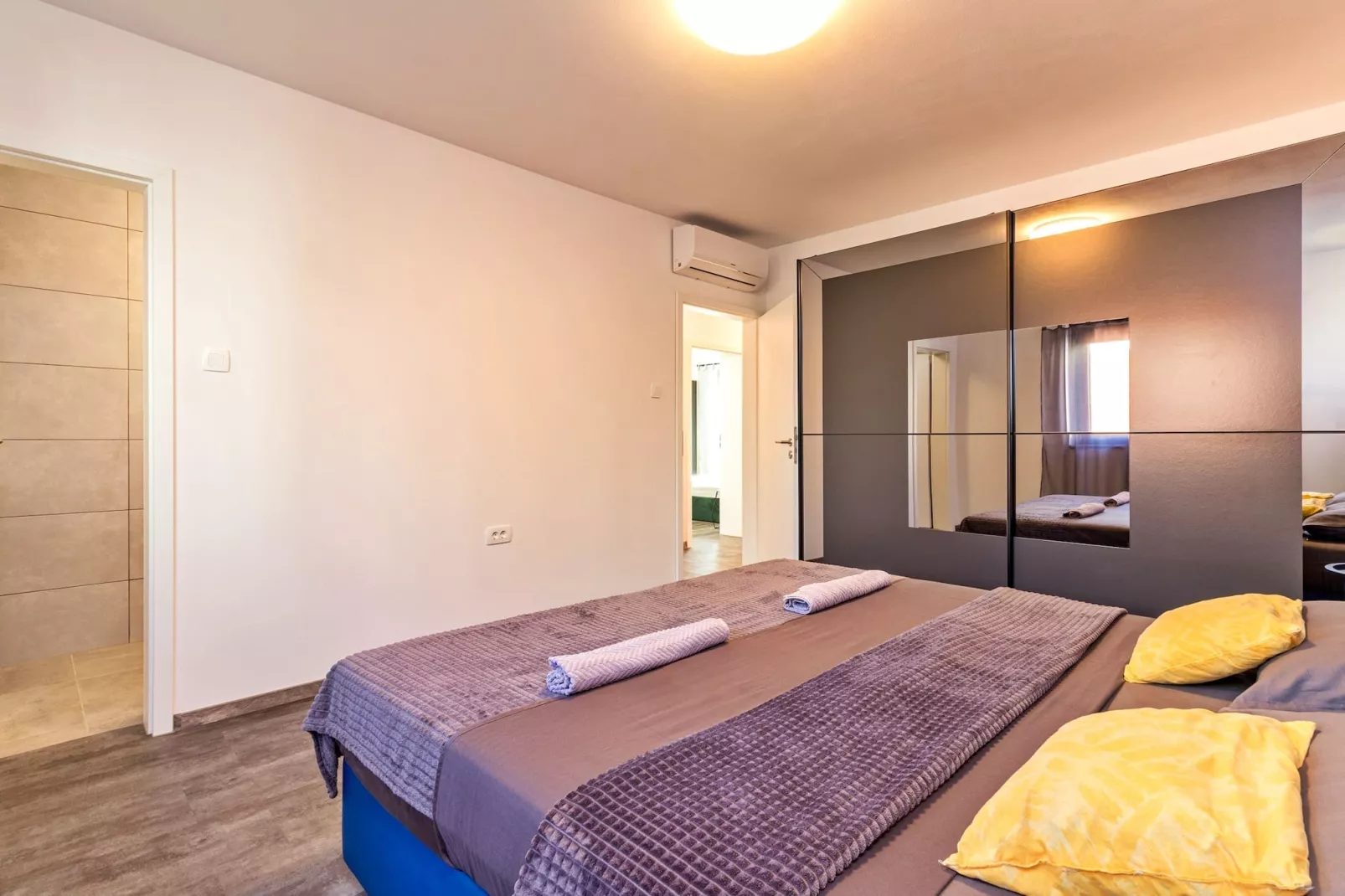 Beautiful Villa Nika with Pool-Bedroom