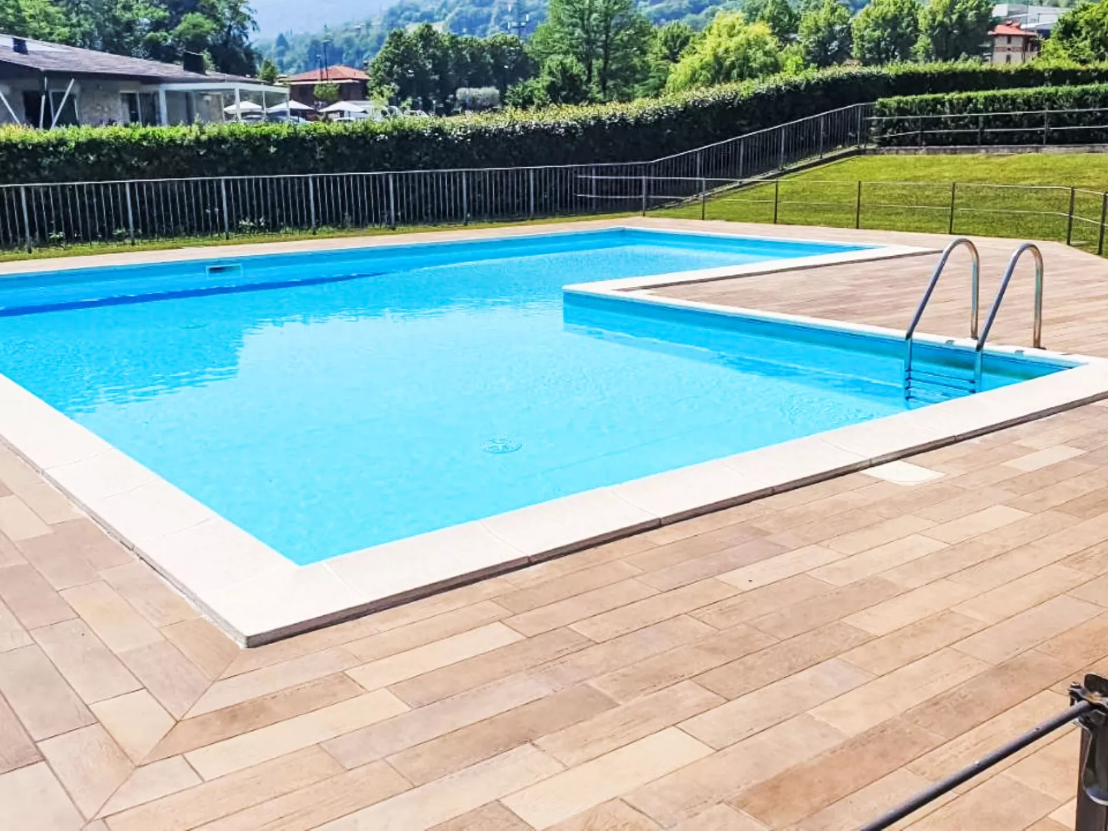 Endine Pool Apartment-Outside