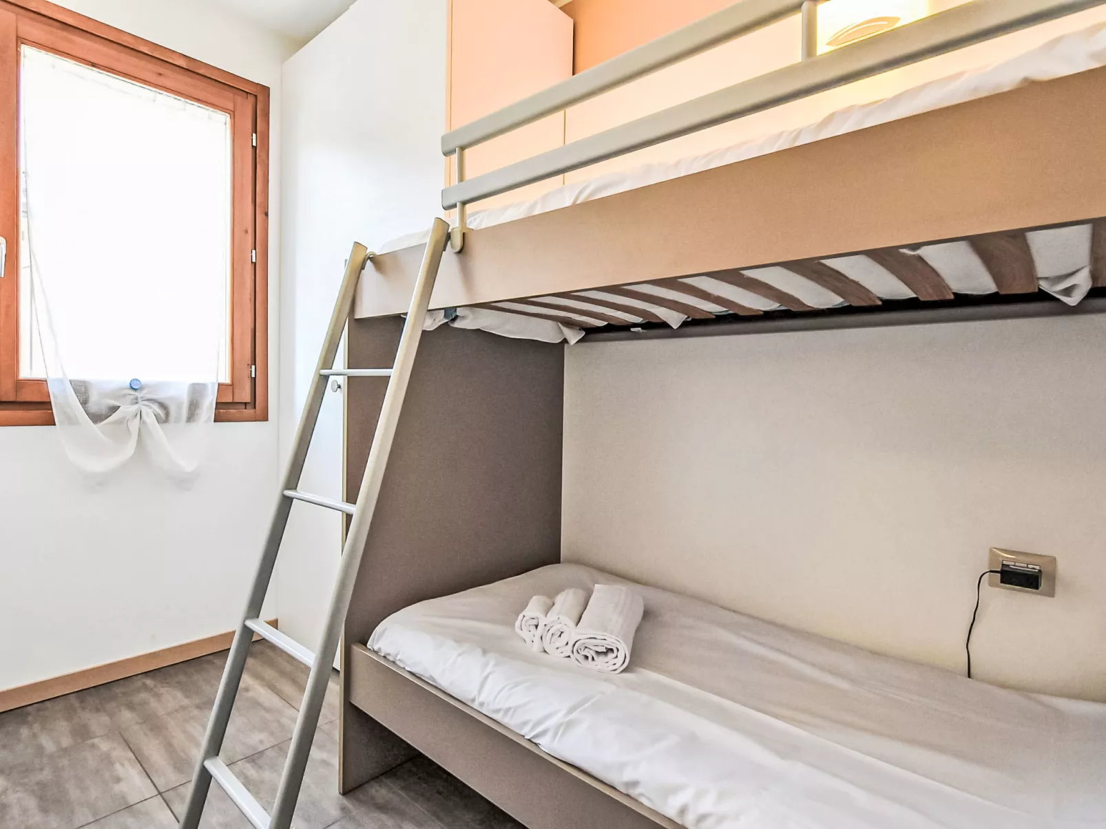 Endine Pool Apartment-Inside