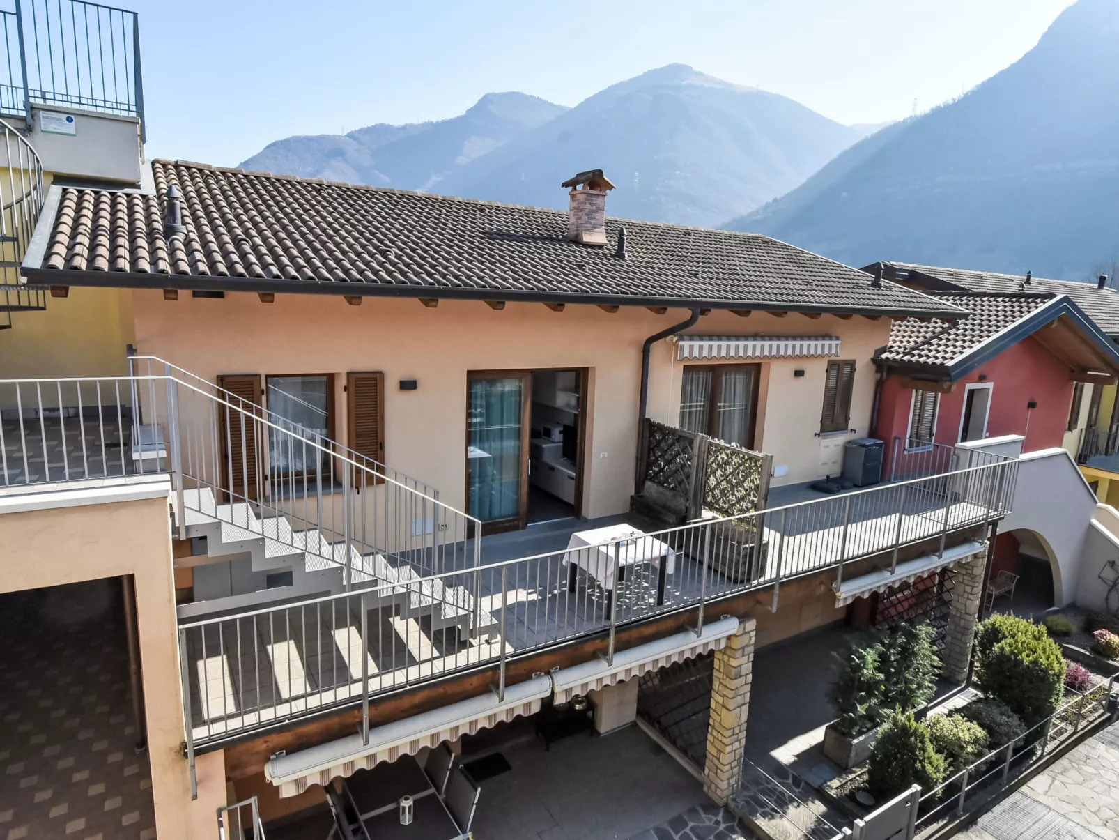 Endine Pool Apartment-Outside