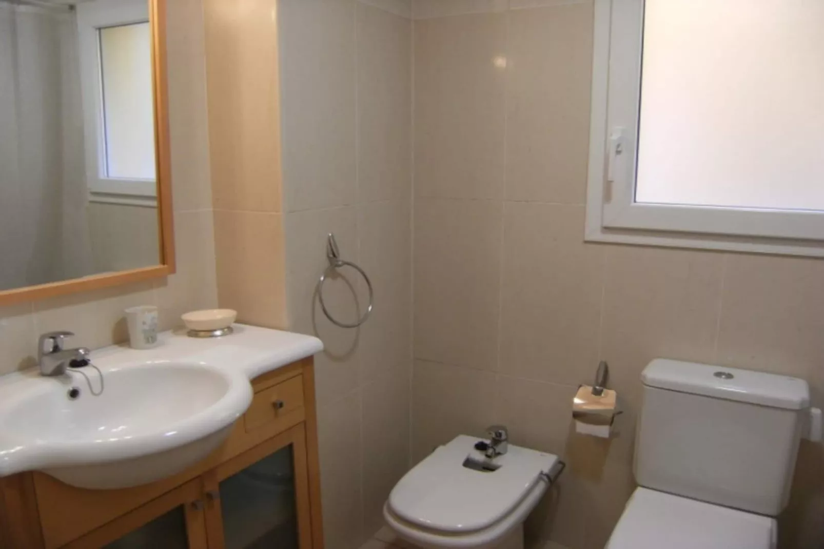 ATHENEA I 2-4-Bathroom