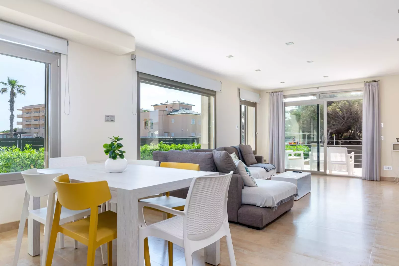 YourHouse Antonia-Esszimmer