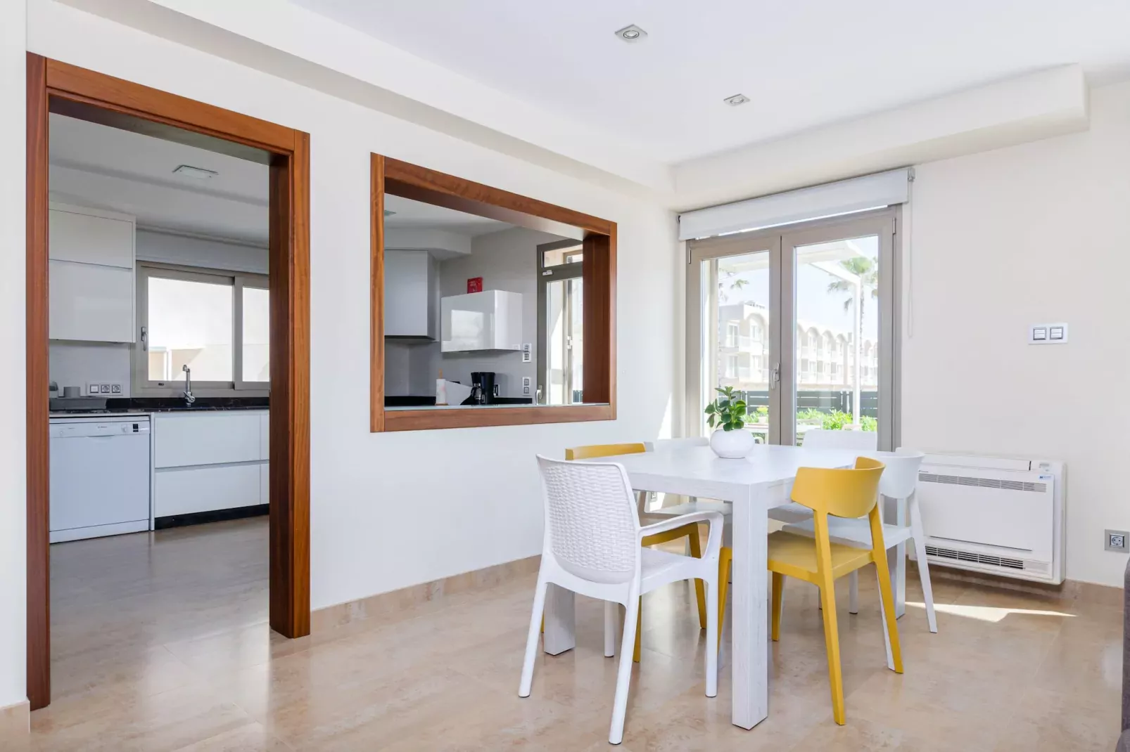 YourHouse Antonia-Esszimmer