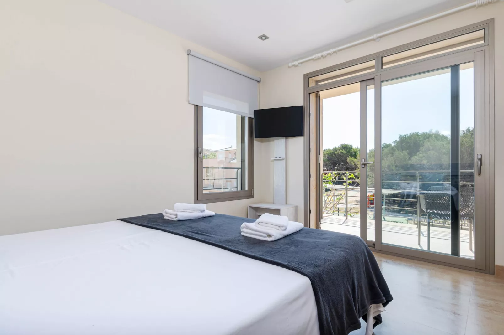 YourHouse Juan-Schlafzimmer