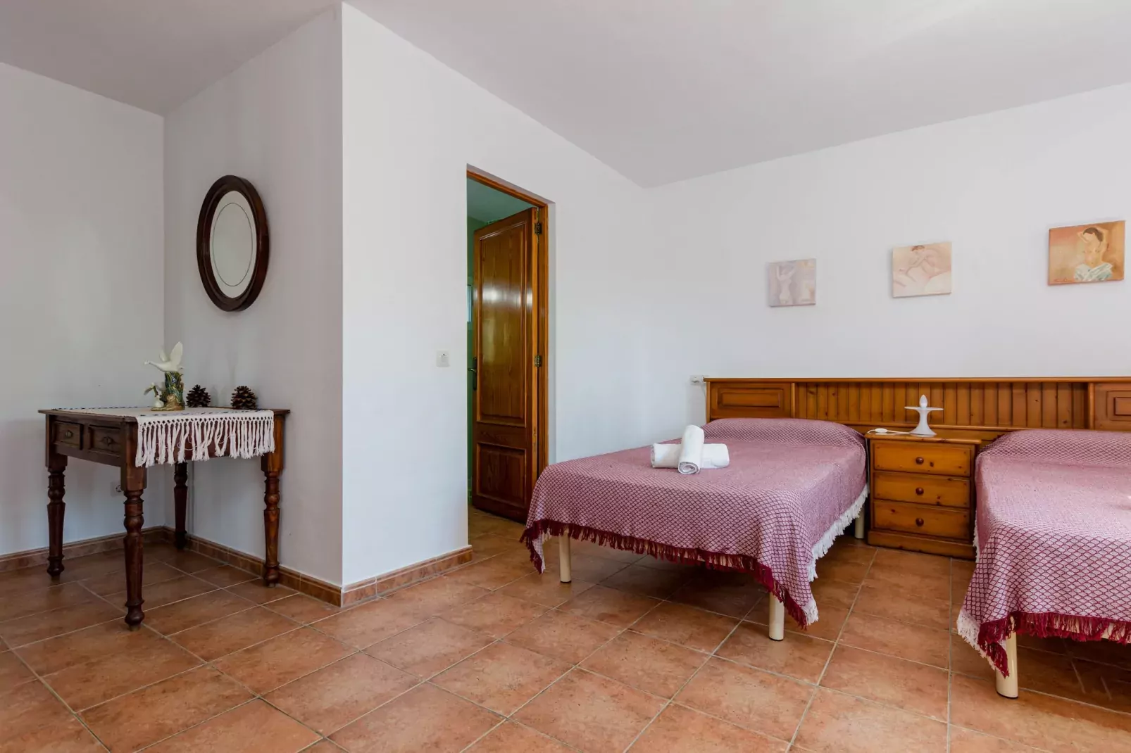YourHouse Ca Na Teulera-Schlafzimmer