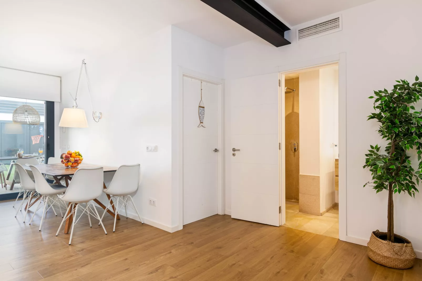 YourHouse Els Nins-Dining room