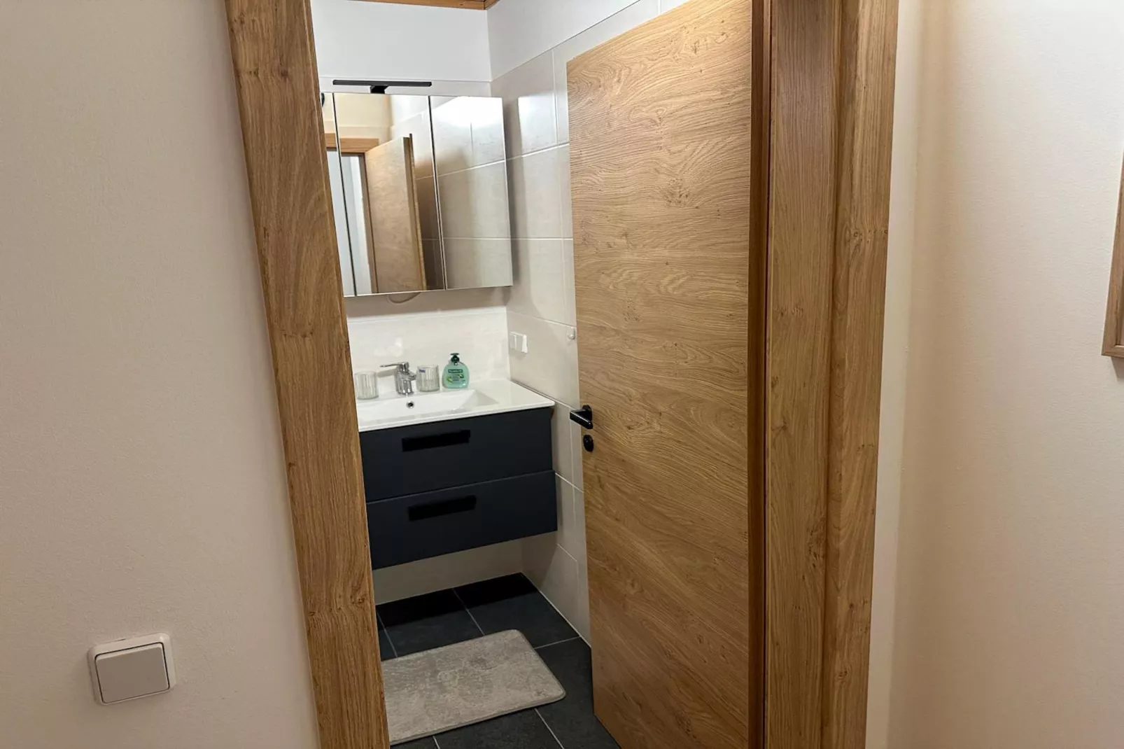 Apartment 1-ALIA 4 P-Bathroom