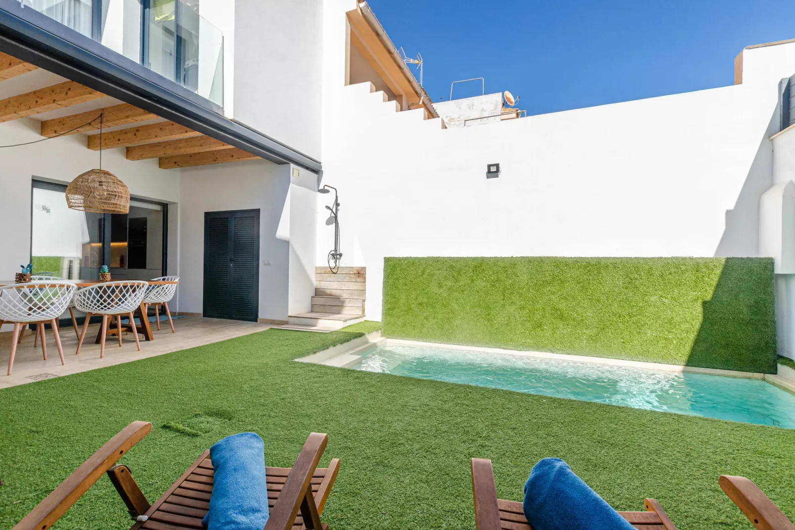 YourHouse Els Nins-Terrace balcony