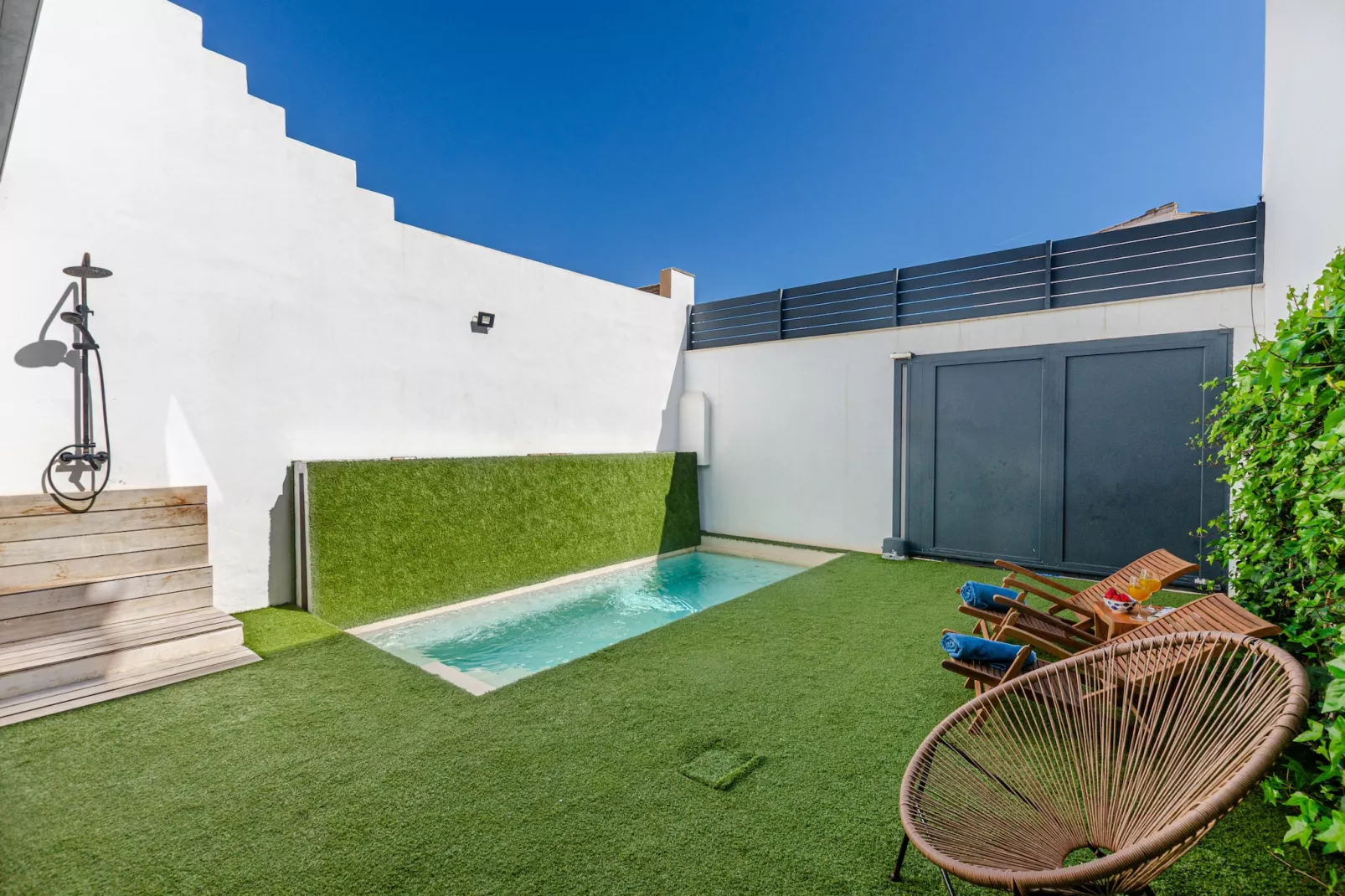 YourHouse Els Nins-Gardens summer