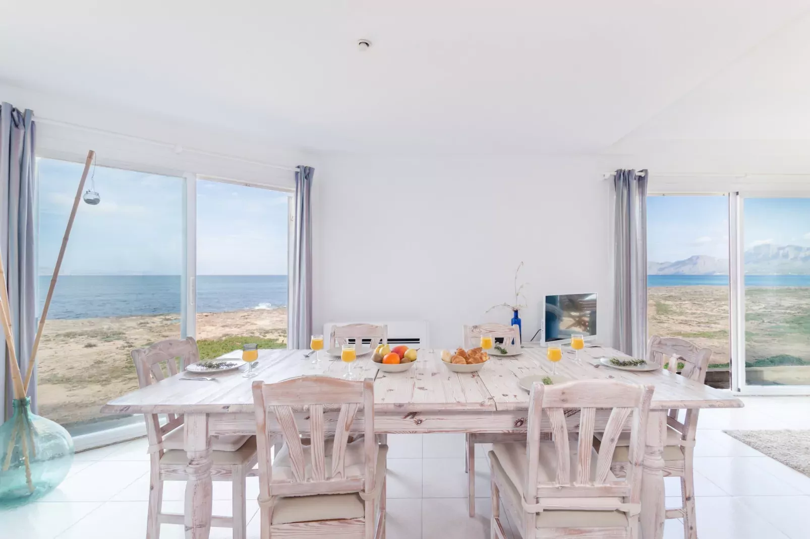 YourHouse Solmarina Son Serra-Salle à manger