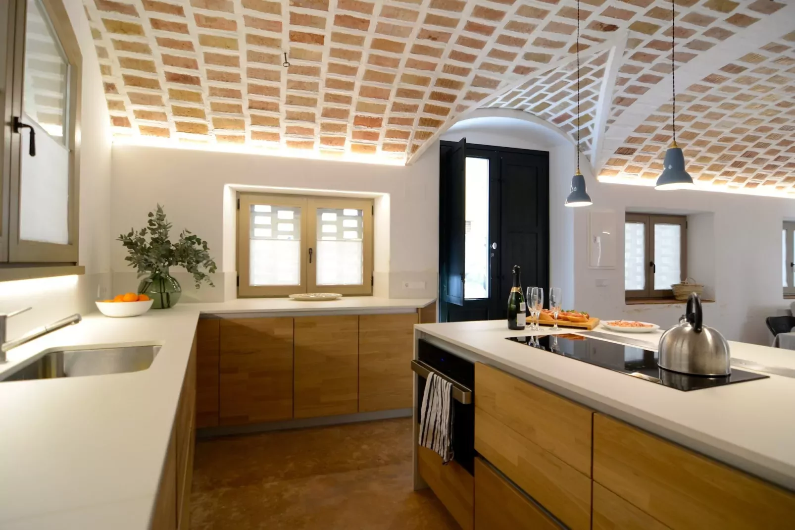 CASA ROSA DEL PORT-Kitchen