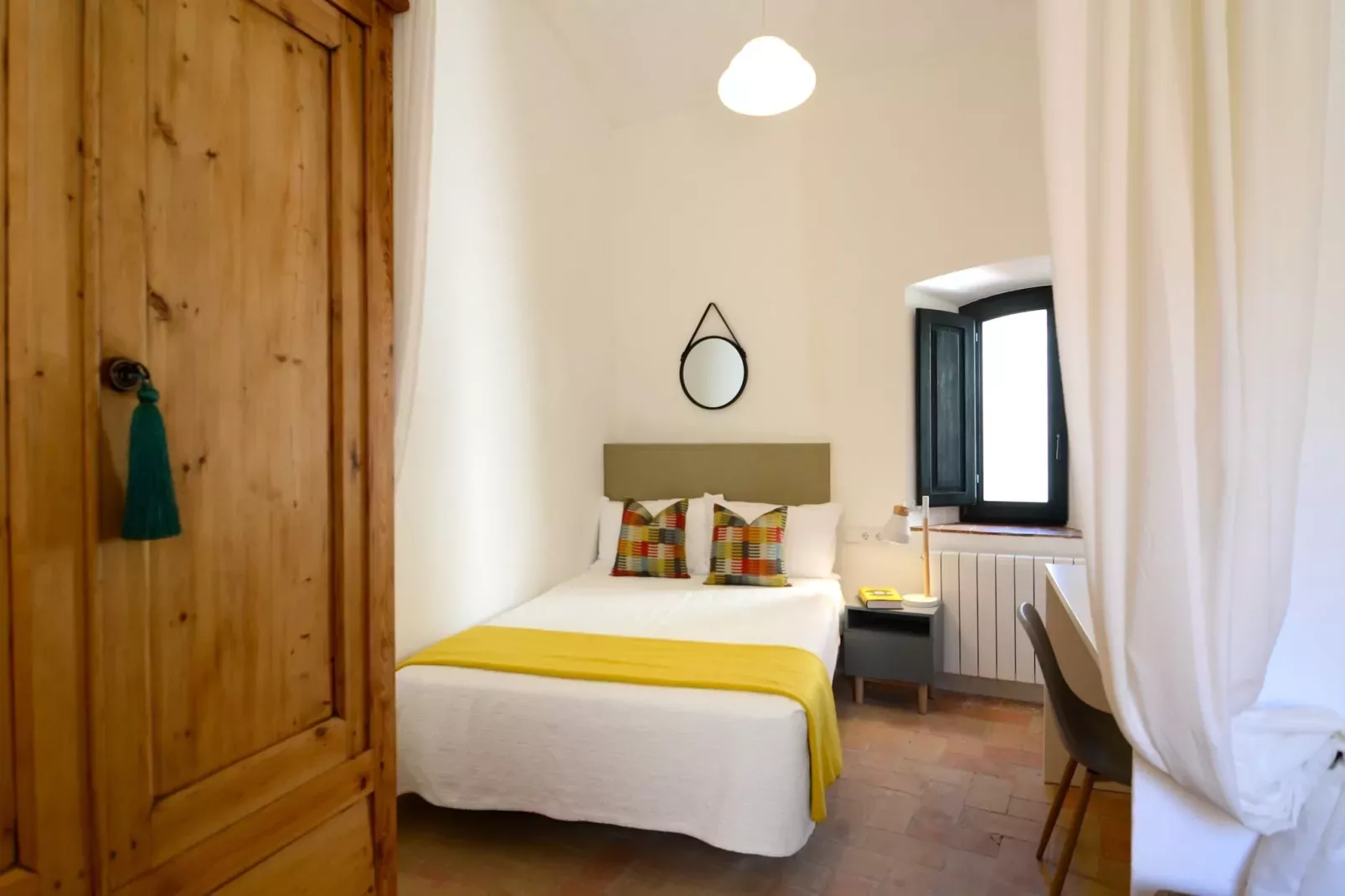 CASA ROSA DEL PORT-Bedroom