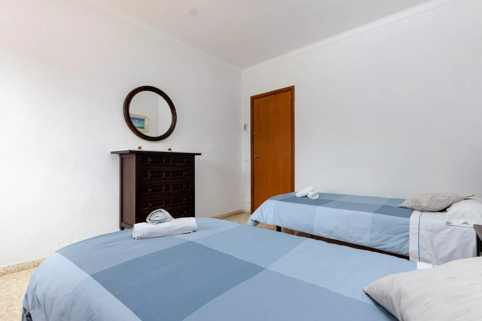 Finca en Pollença con piscina y barbacoa, Escandeu-Bedroom