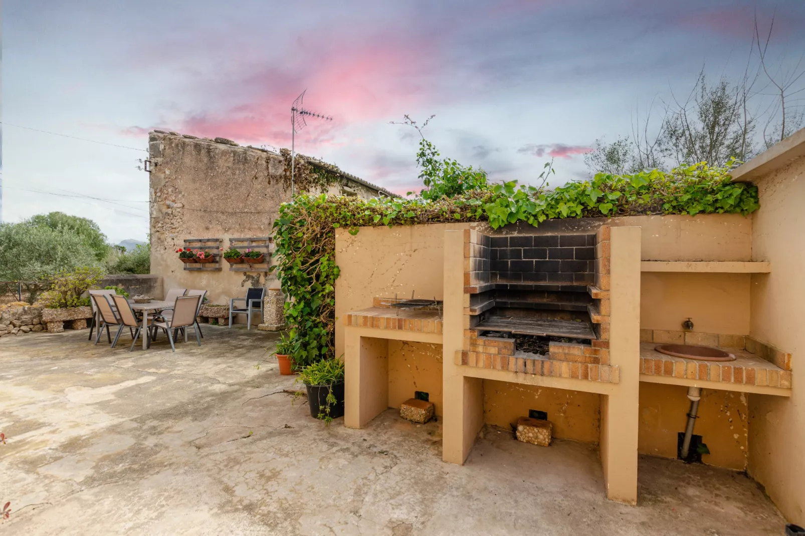 Finca en Pollença con piscina y barbacoa, Escandeu-Outdoor