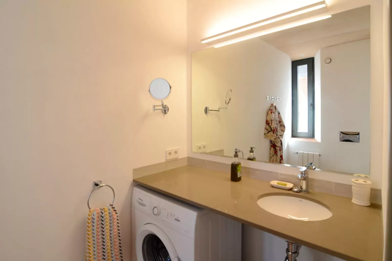CASA ROSA DEL PORT-Bathroom