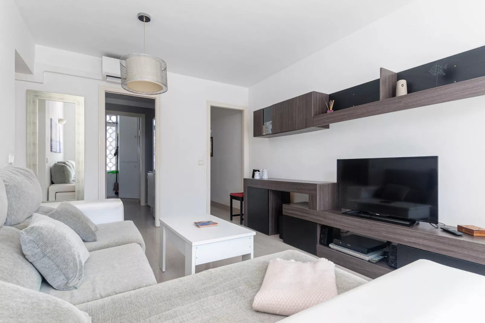 YourHouse Llimonera-Living room