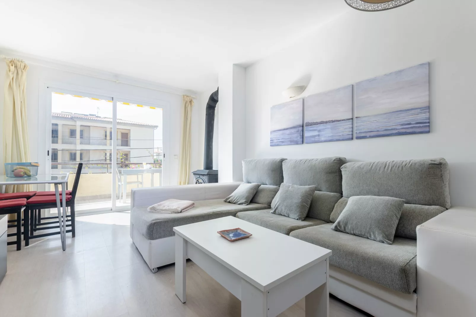 YourHouse Llimonera-Living room