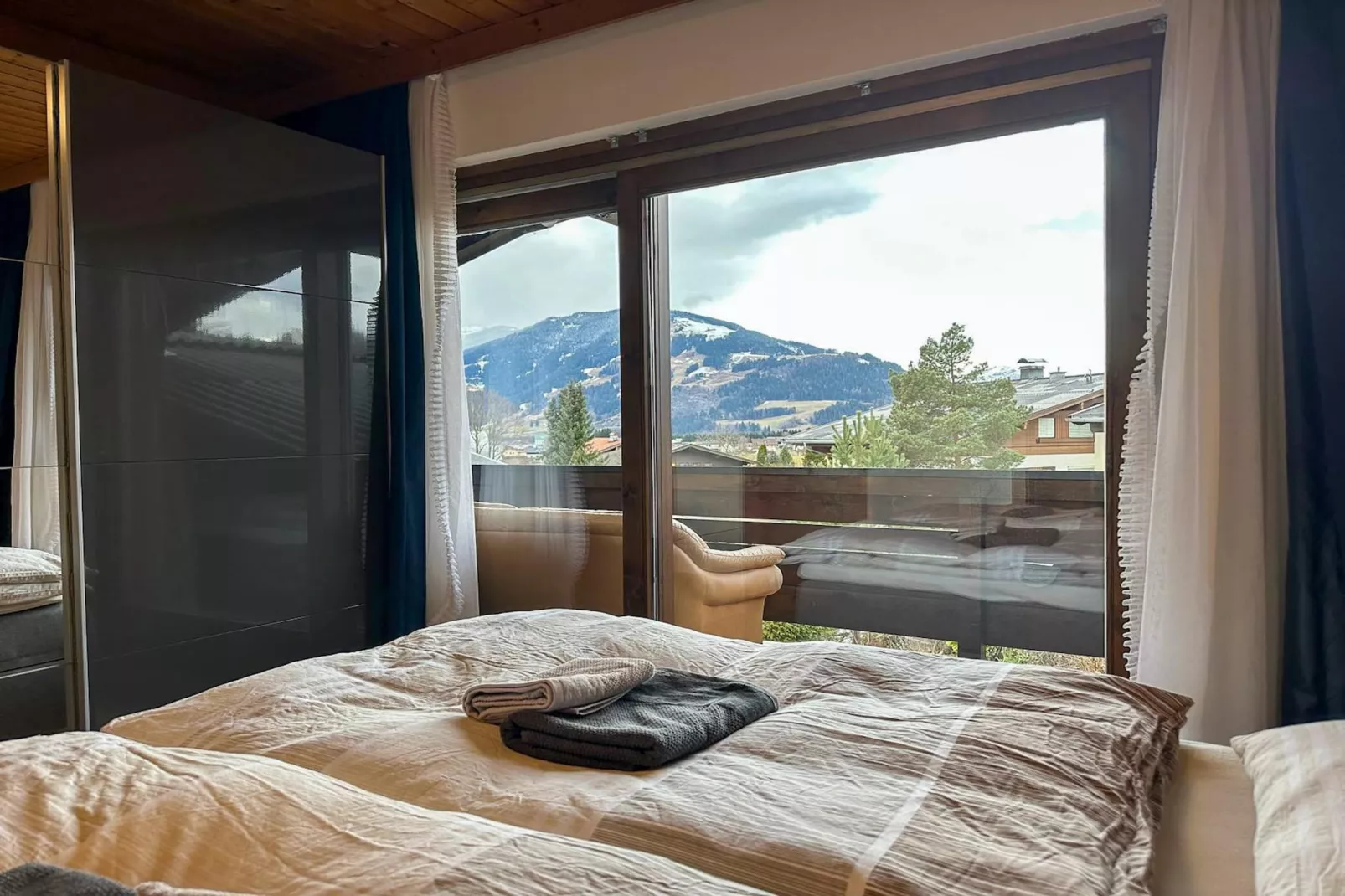 Doppelzimmer 3 - TONY in Saalfelden-Pinzgau-Bedroom