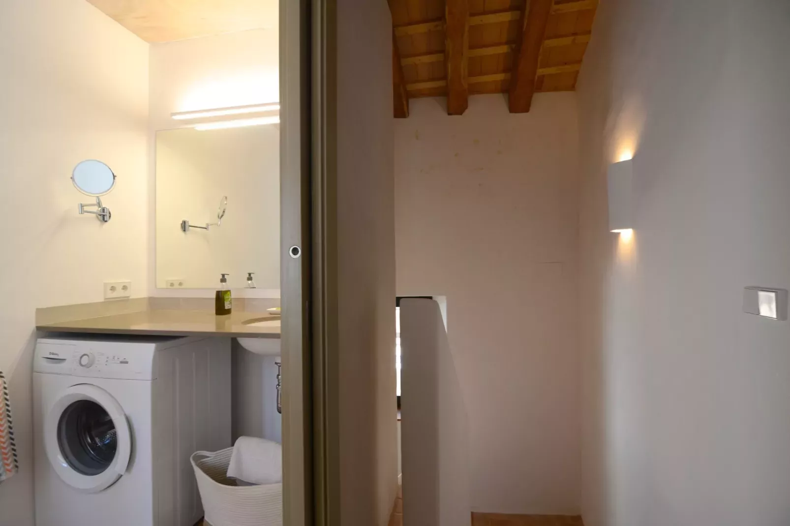 CASA ROSA DEL PORT-Facilities