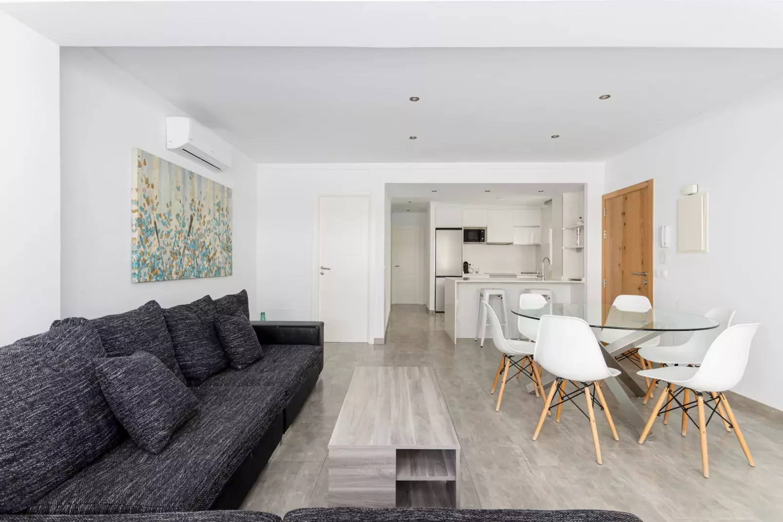 YourHouse Can Cortana-Salon