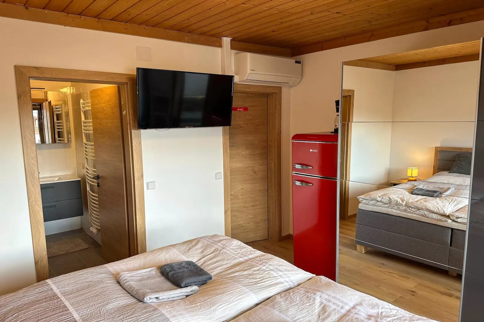 Doppelzimmer 3 - TONY in Saalfelden-Pinzgau-Bedroom