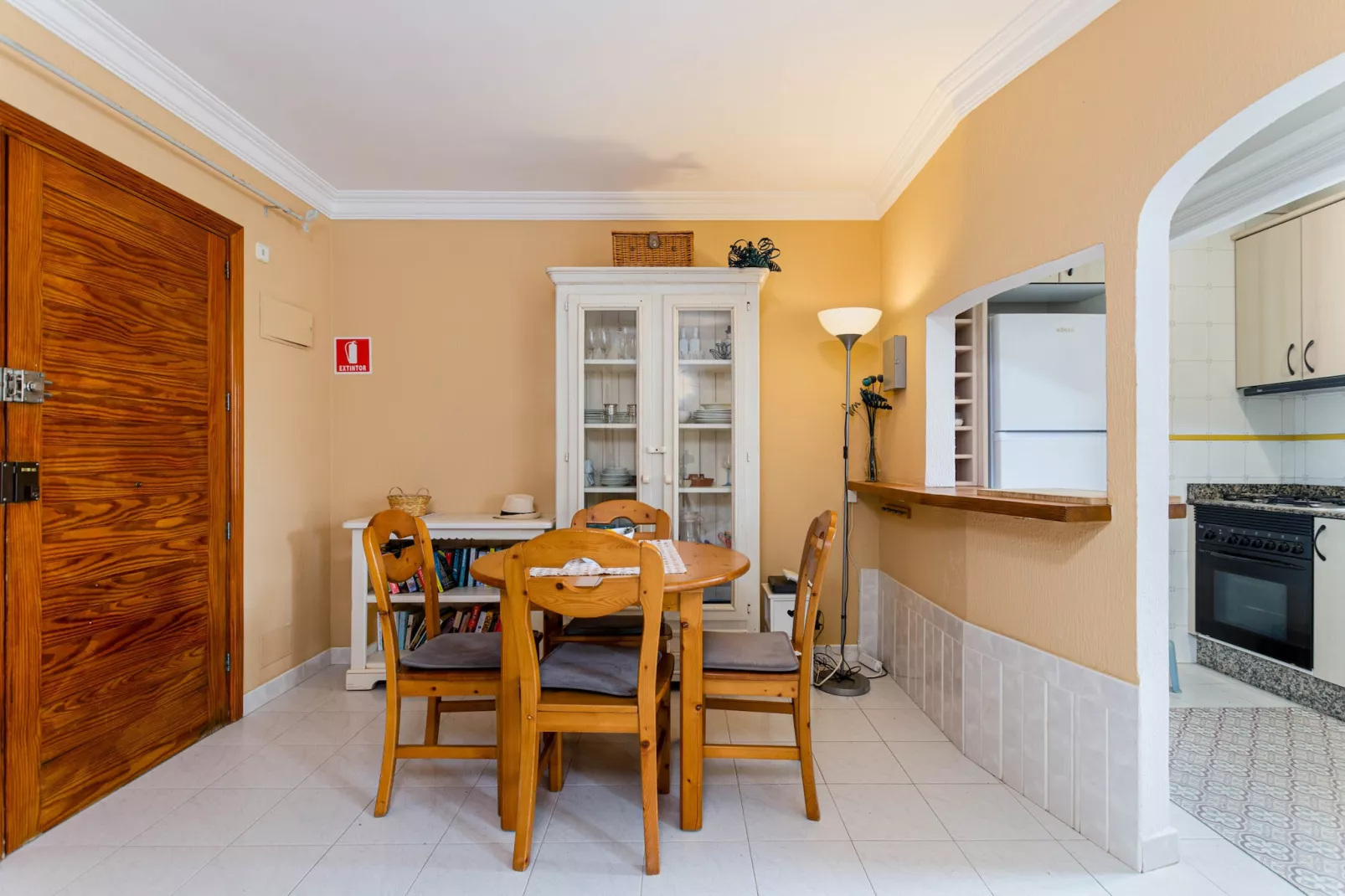 Yourhouse El Xiprer-Dining room