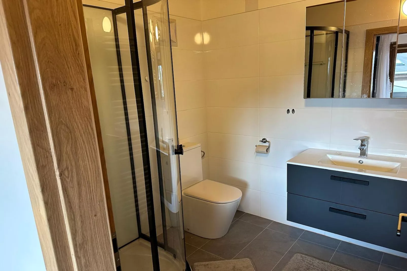 Doppelzimmer 3 - TONY in Saalfelden-Pinzgau-Bathroom