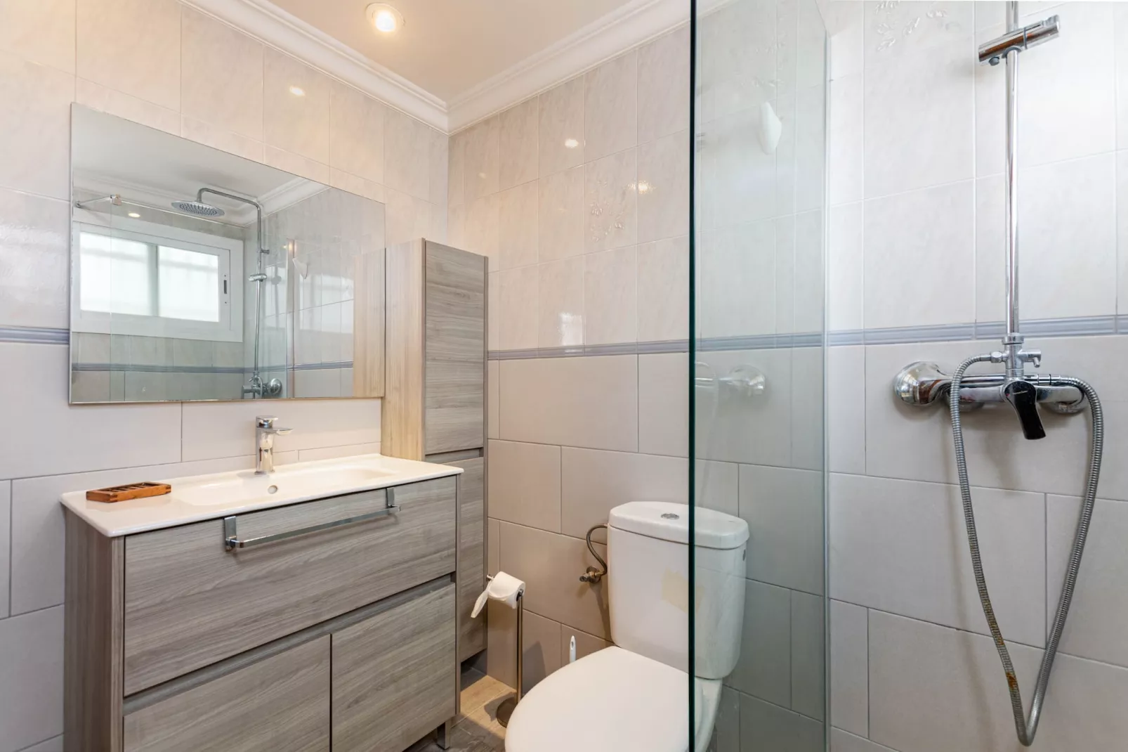 Yourhouse El Xiprer-Bathroom