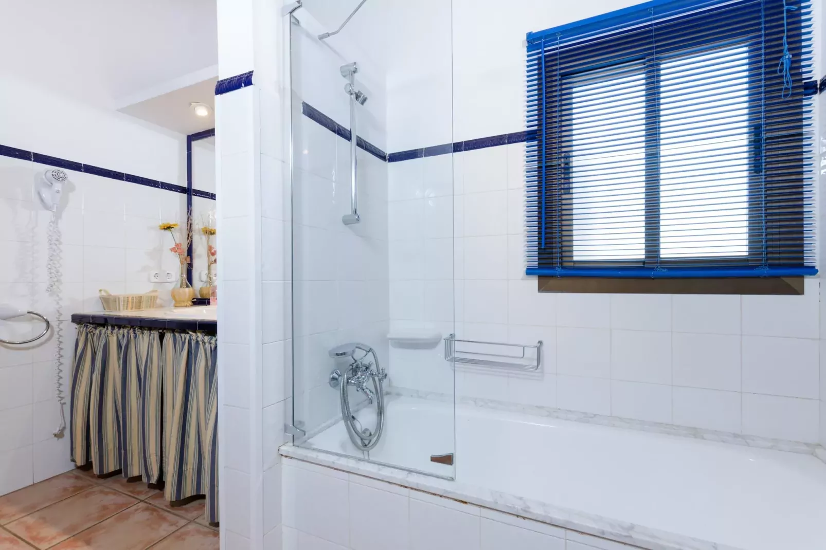 YourHouse Garballons-Salle de bain
