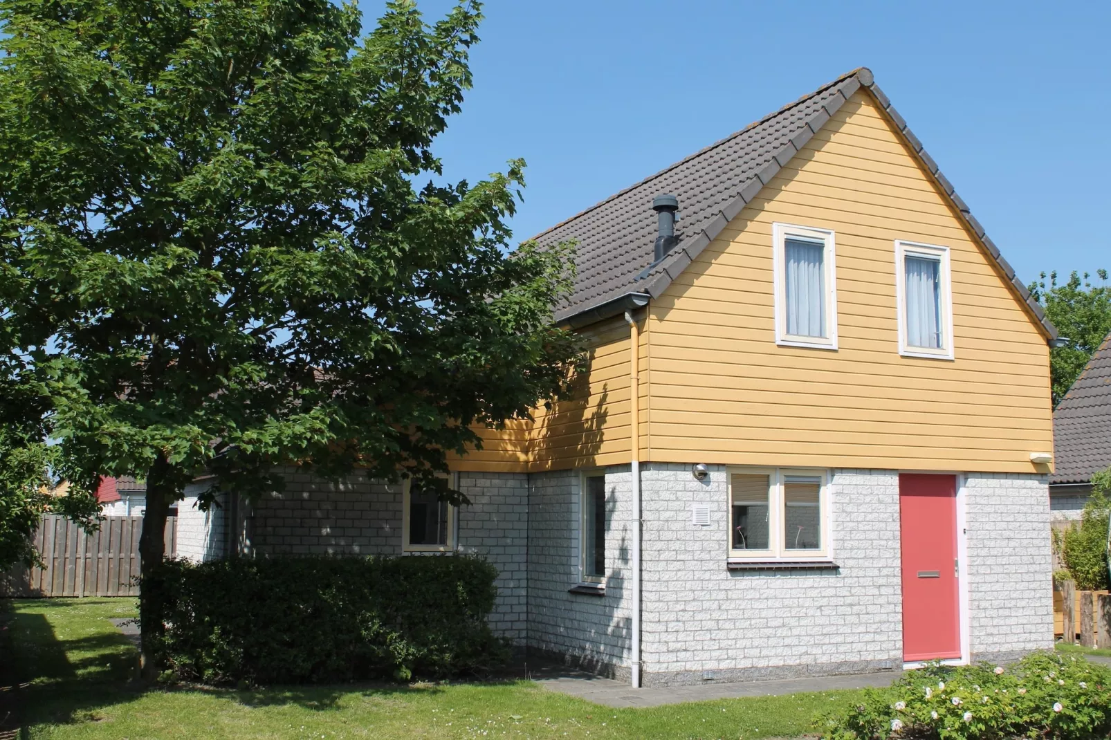 Villapark De Oesterbaai 15-Exterior summer