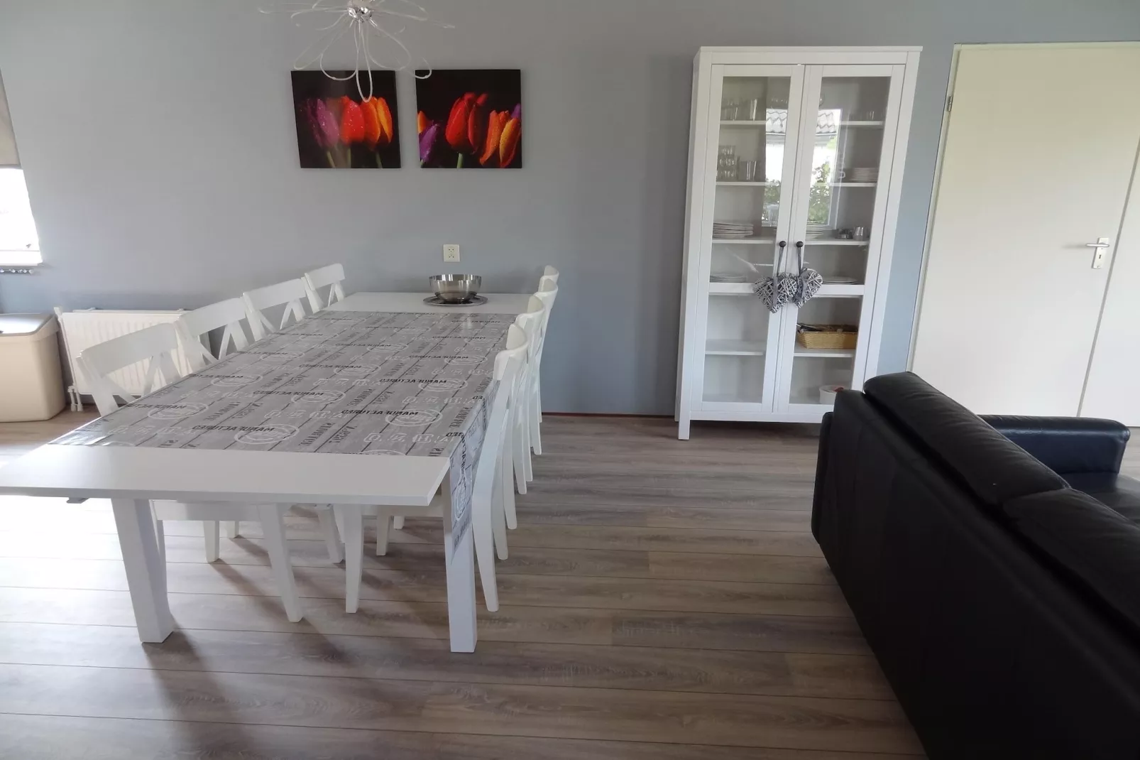 Villapark De Oesterbaai 15-Dining room
