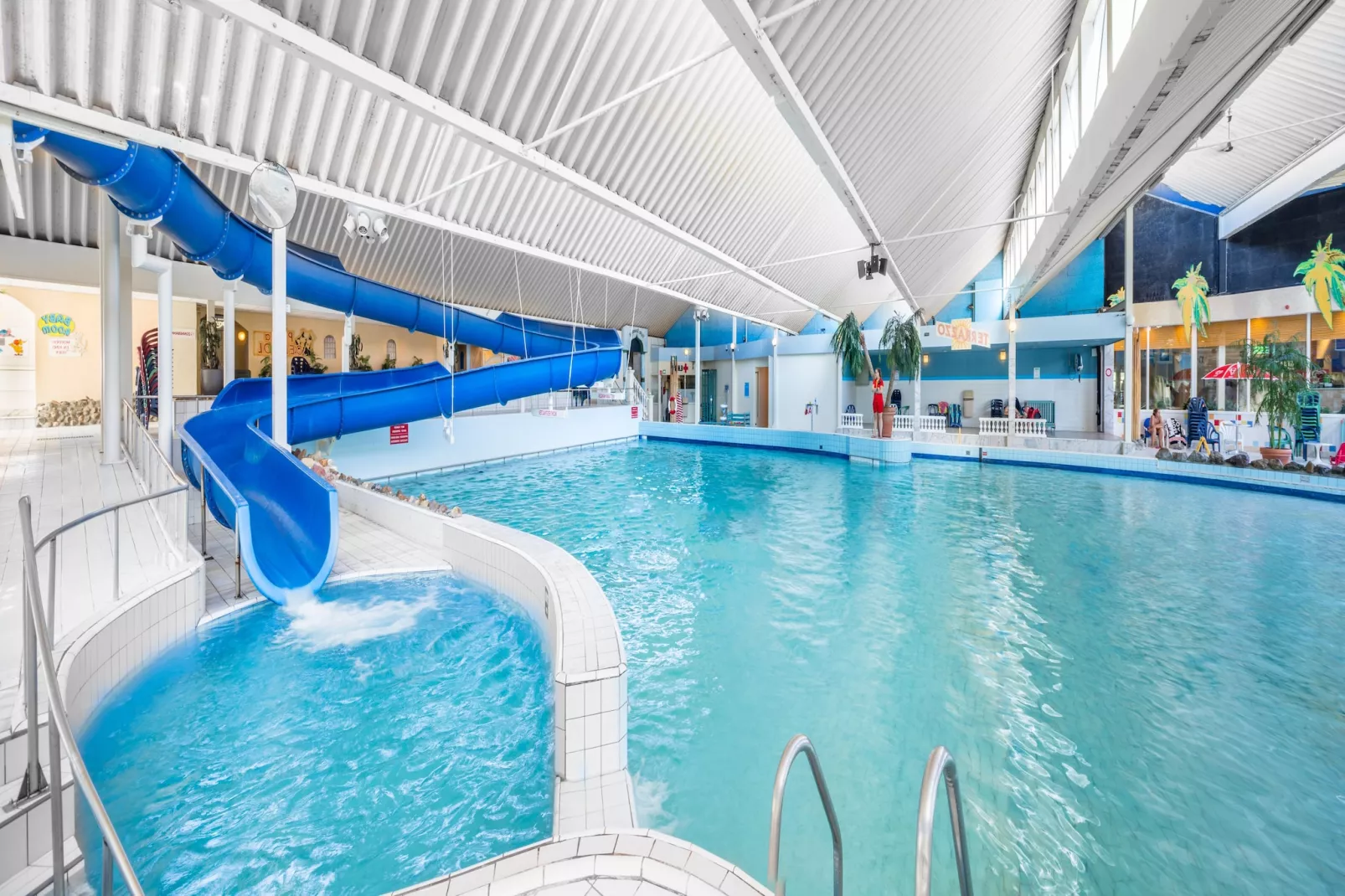 Roompot Beach Resort 21-Pool