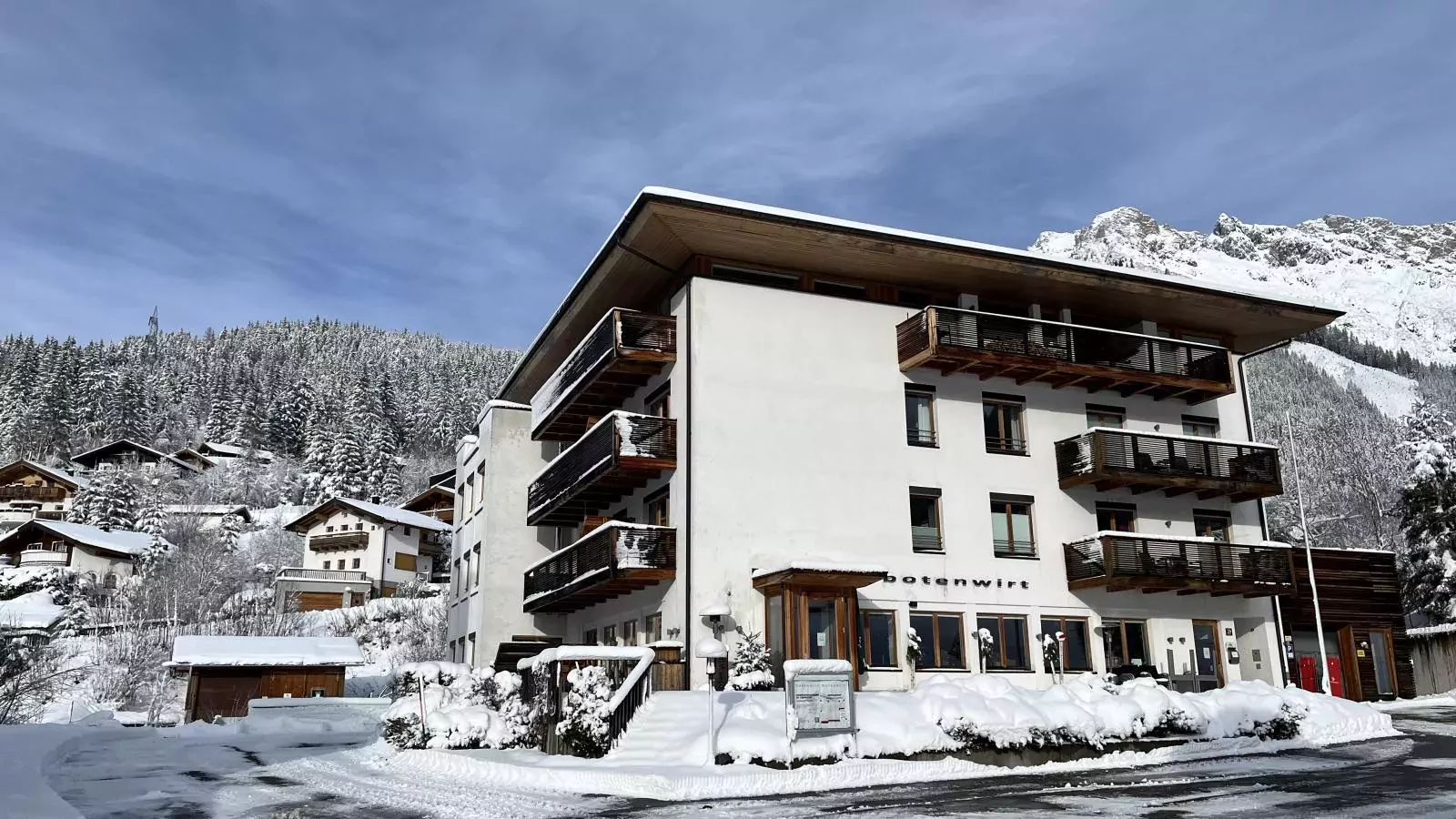 Edelweiss top 7-Exterior winter
